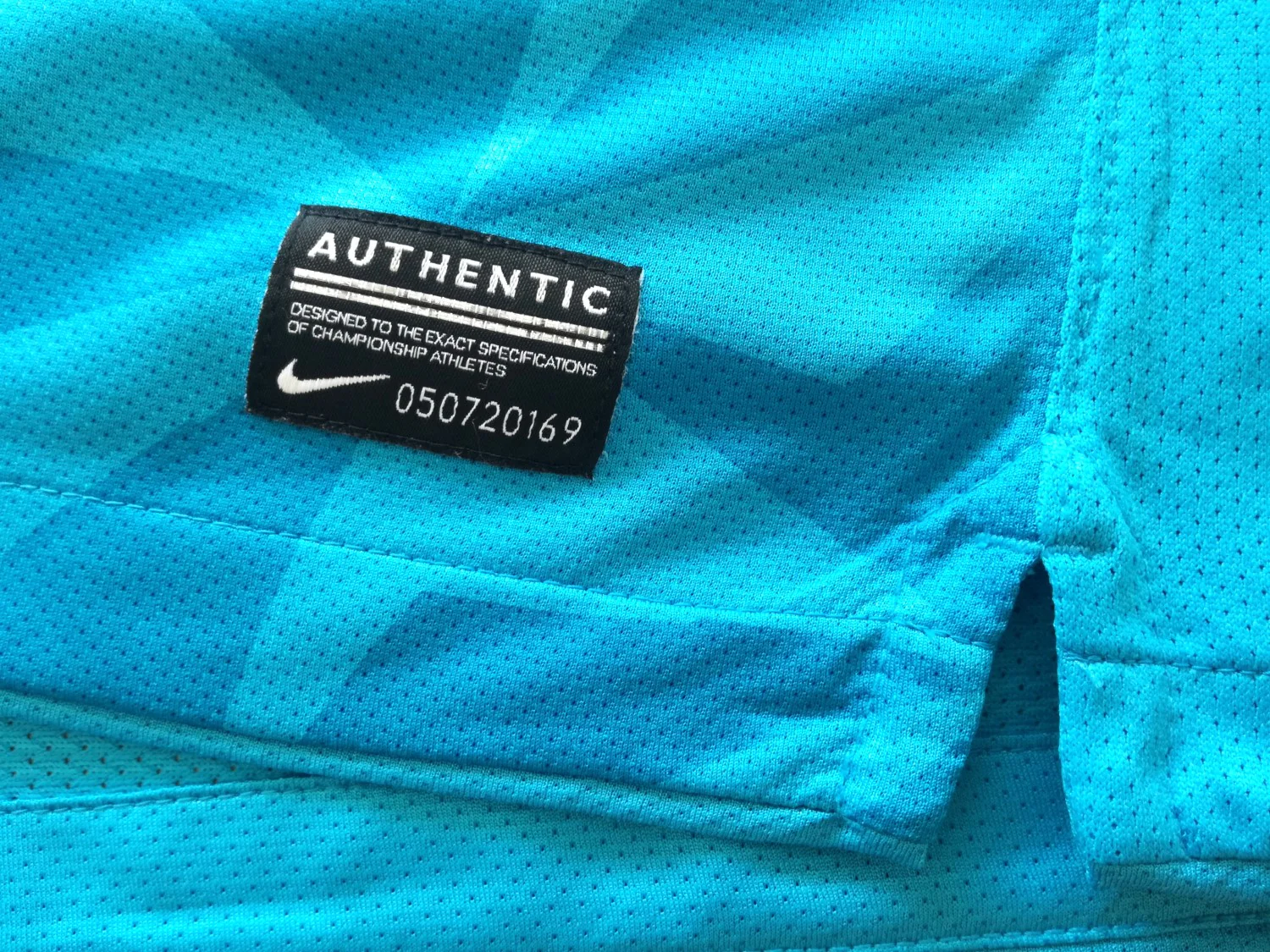 2011/12 Zenit St. Petersburg Home Player Issue Football Shirt. (XL) - Image 4