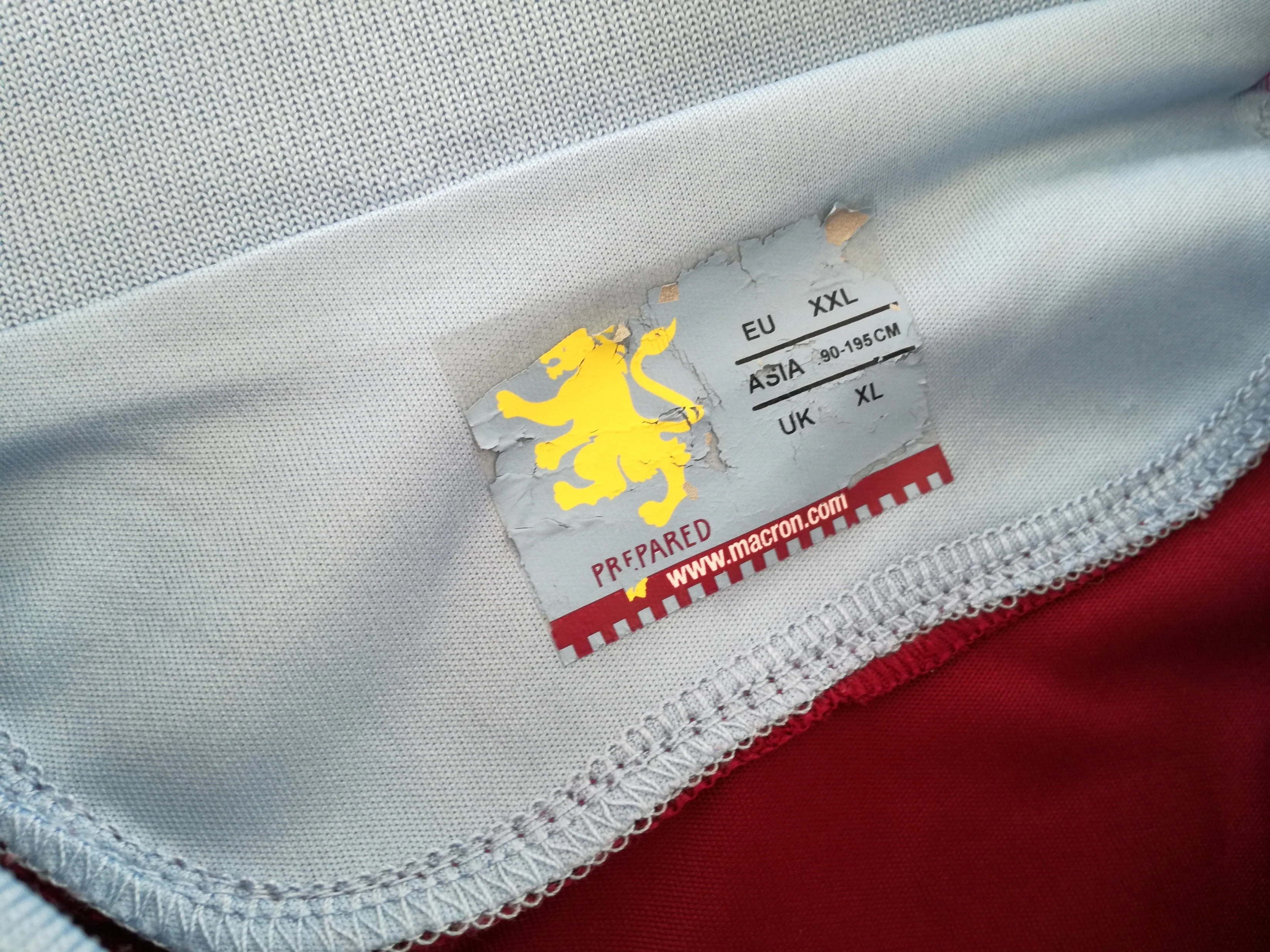 2012/13 Aston Villa Home Premier League Football Shirt. Petrov #19 (XL) - Image 5
