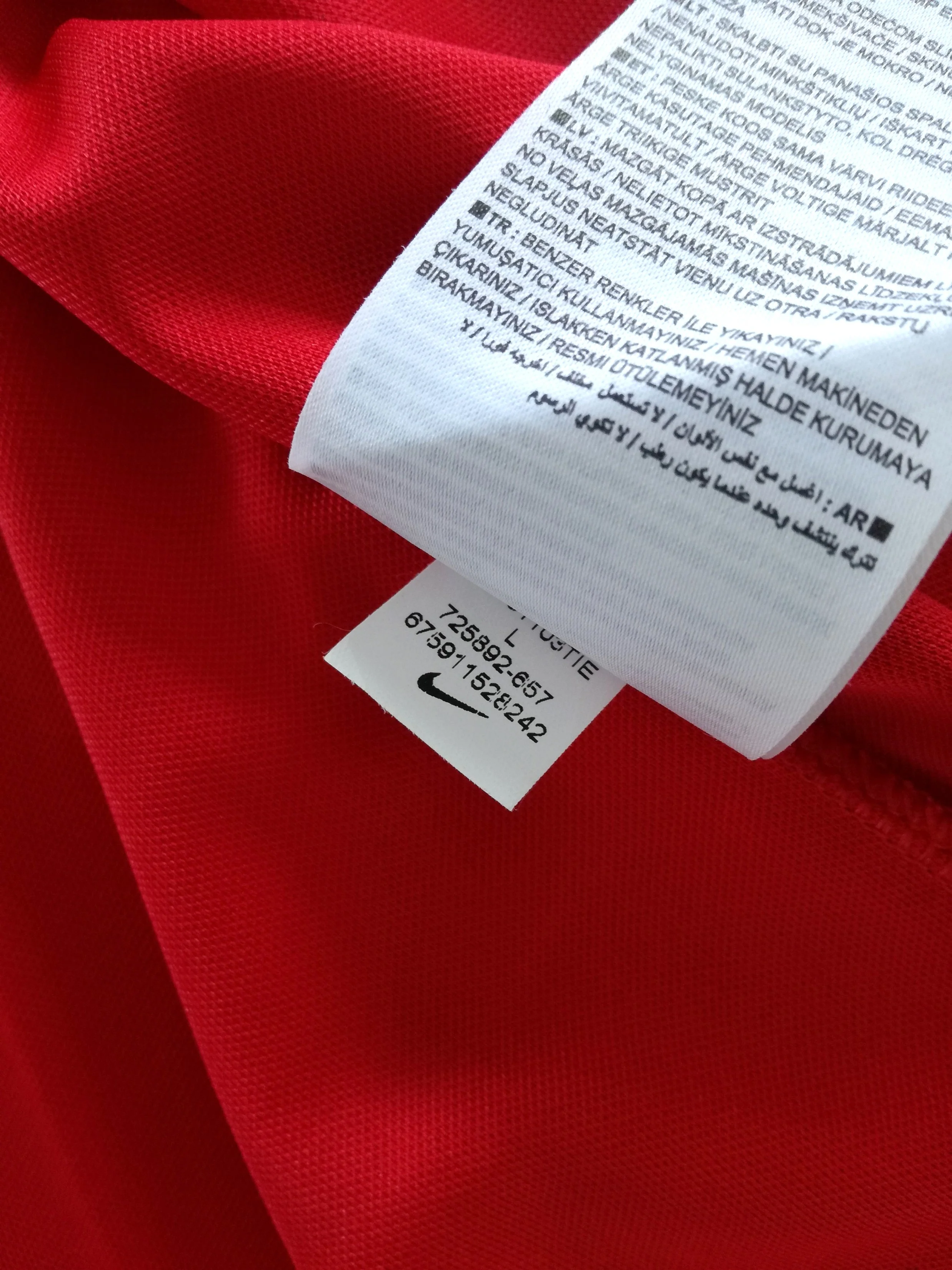 2012/13 Gibraltar Home Protoype Football Shirt (L) - Image 4