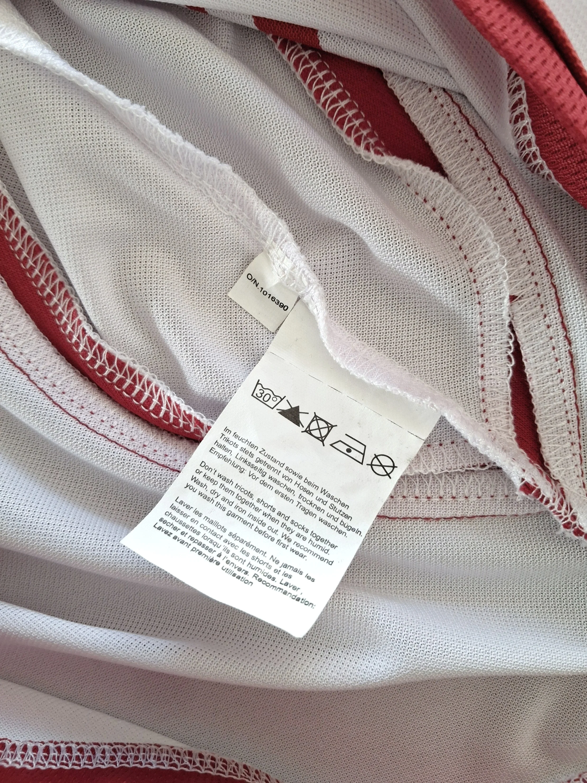 2012/13 Kaiserslautern Away Football Shirt (S) - Image 6