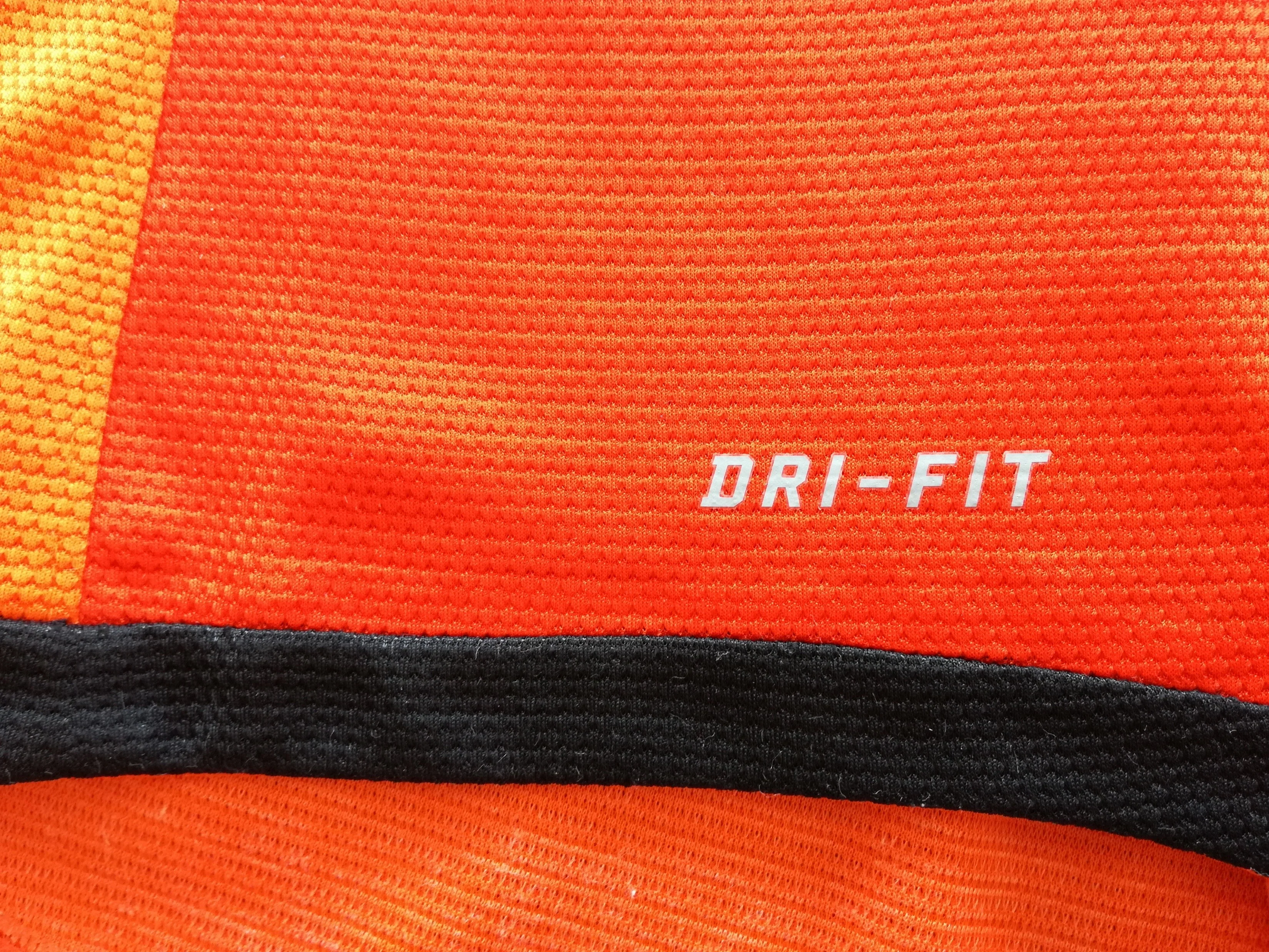 2012/13 Netherlands Home Player issue Football Shirt (L) - Image 6