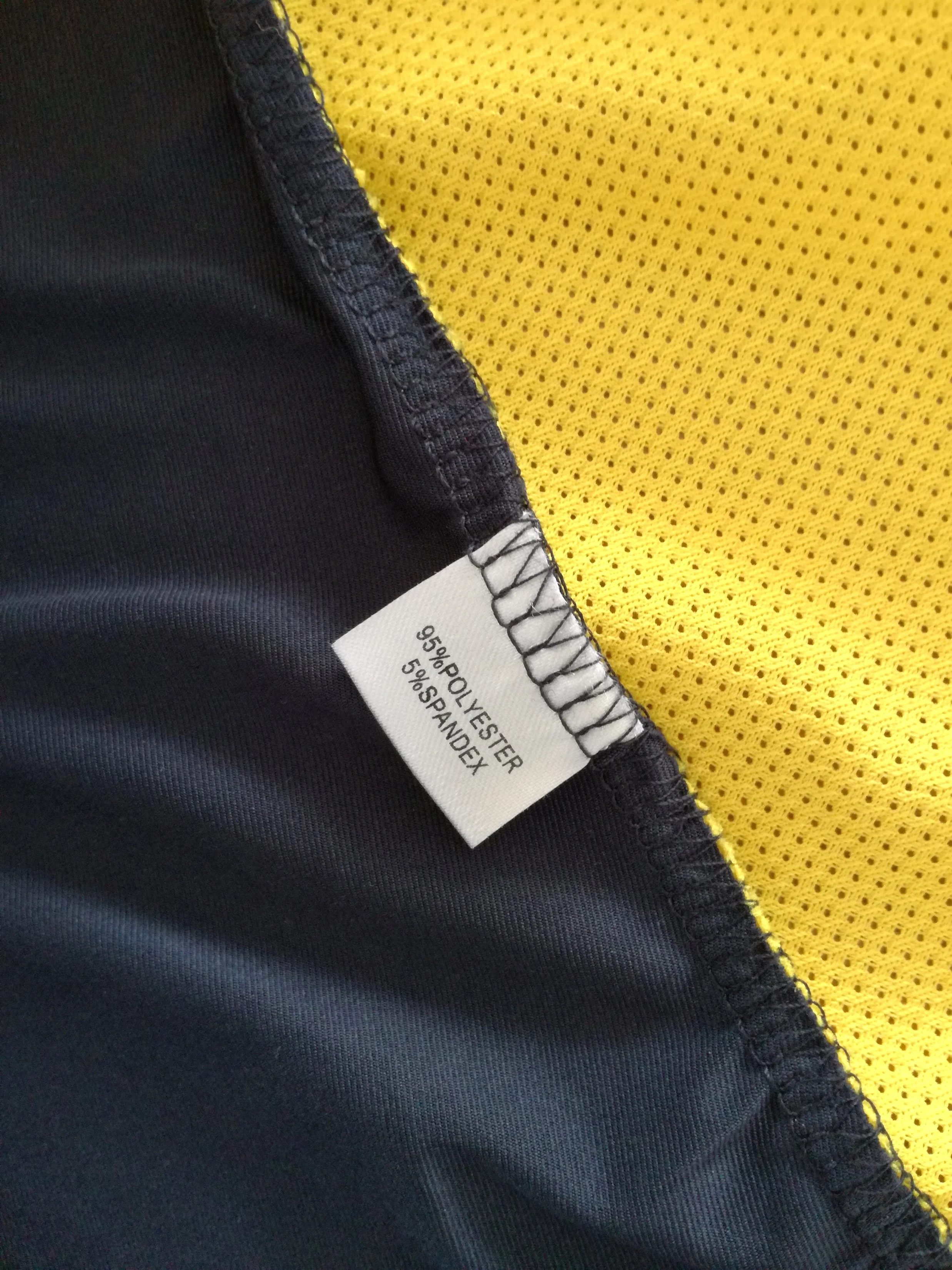 2012/13 Torquay United Away Football Shirt. (M) - Image 5