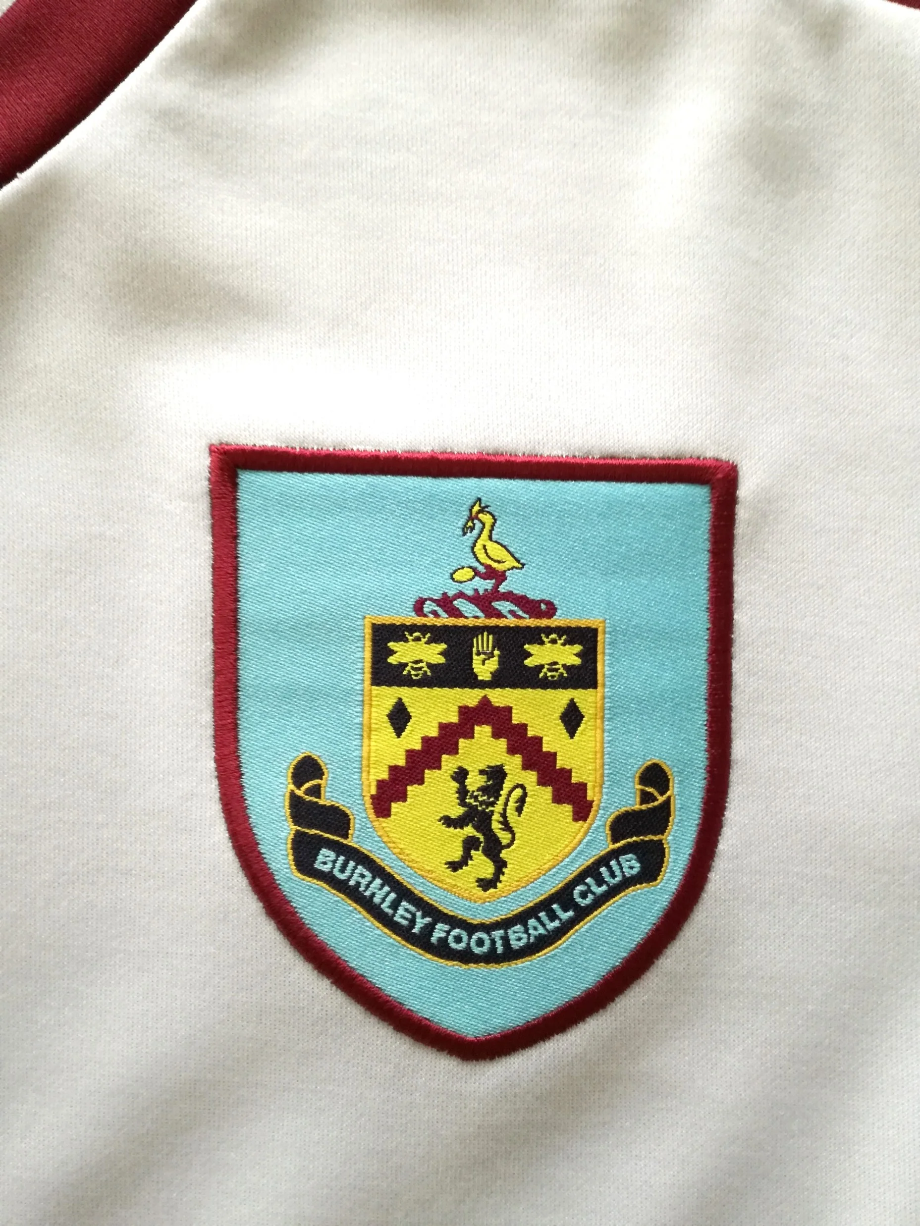 2013/14 Burnley Away Football League Shirt Jones #14 (S) - Image 3