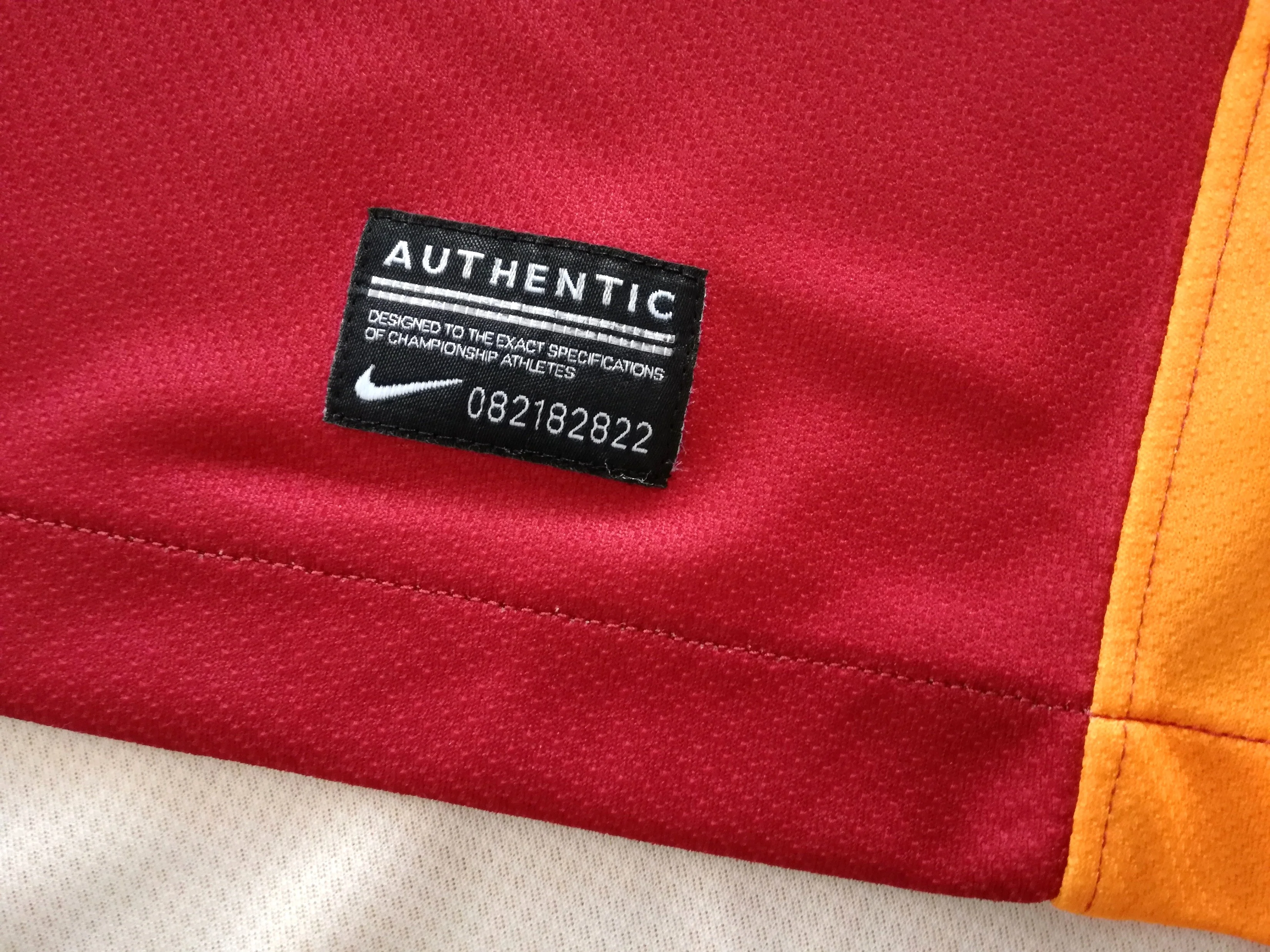 2013/14 Galatasaray Home Football Shirt (XL) - Image 5