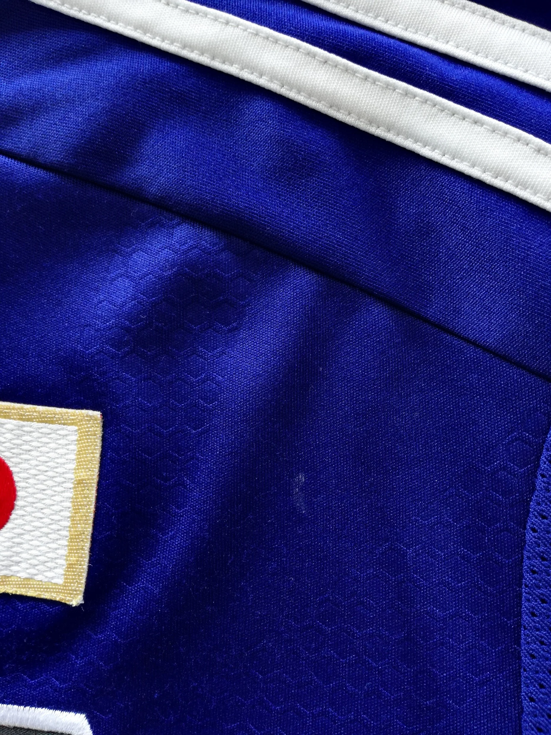 2013/14 Japan Home Football Shirt (S) - Image 5
