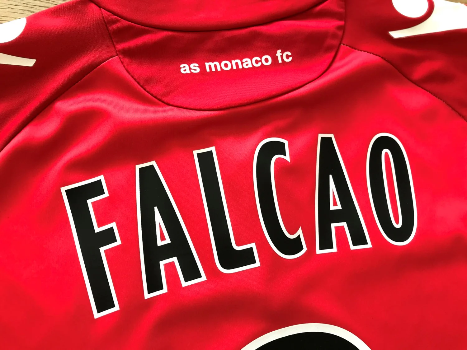2013/14 Monaco Home Ligue 1 Football Shirt Falcao #9 (S) - Image 6