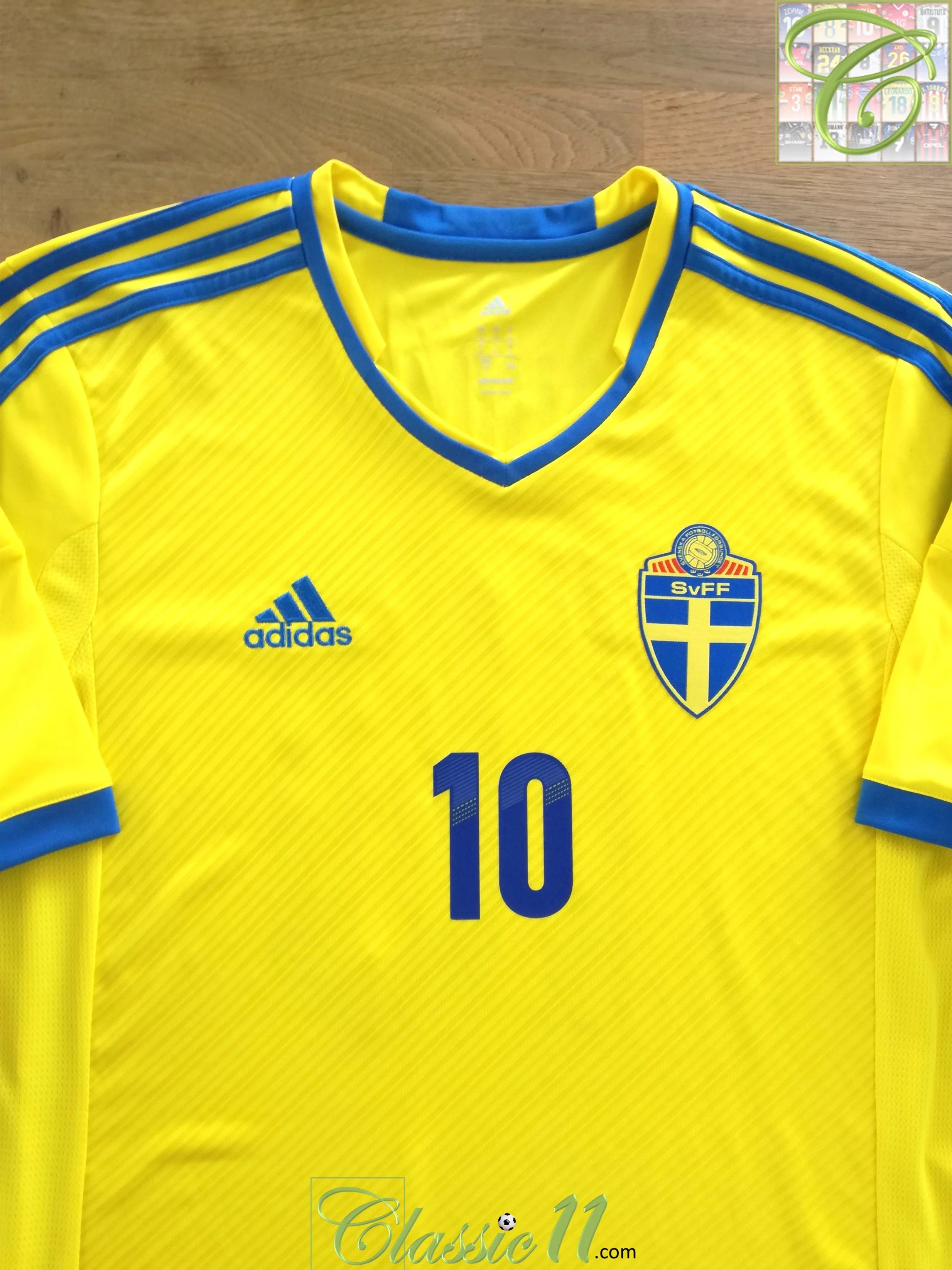 2013/14 Sweden Home Football Shirt Ibrahimović #10 (L) - Image 2