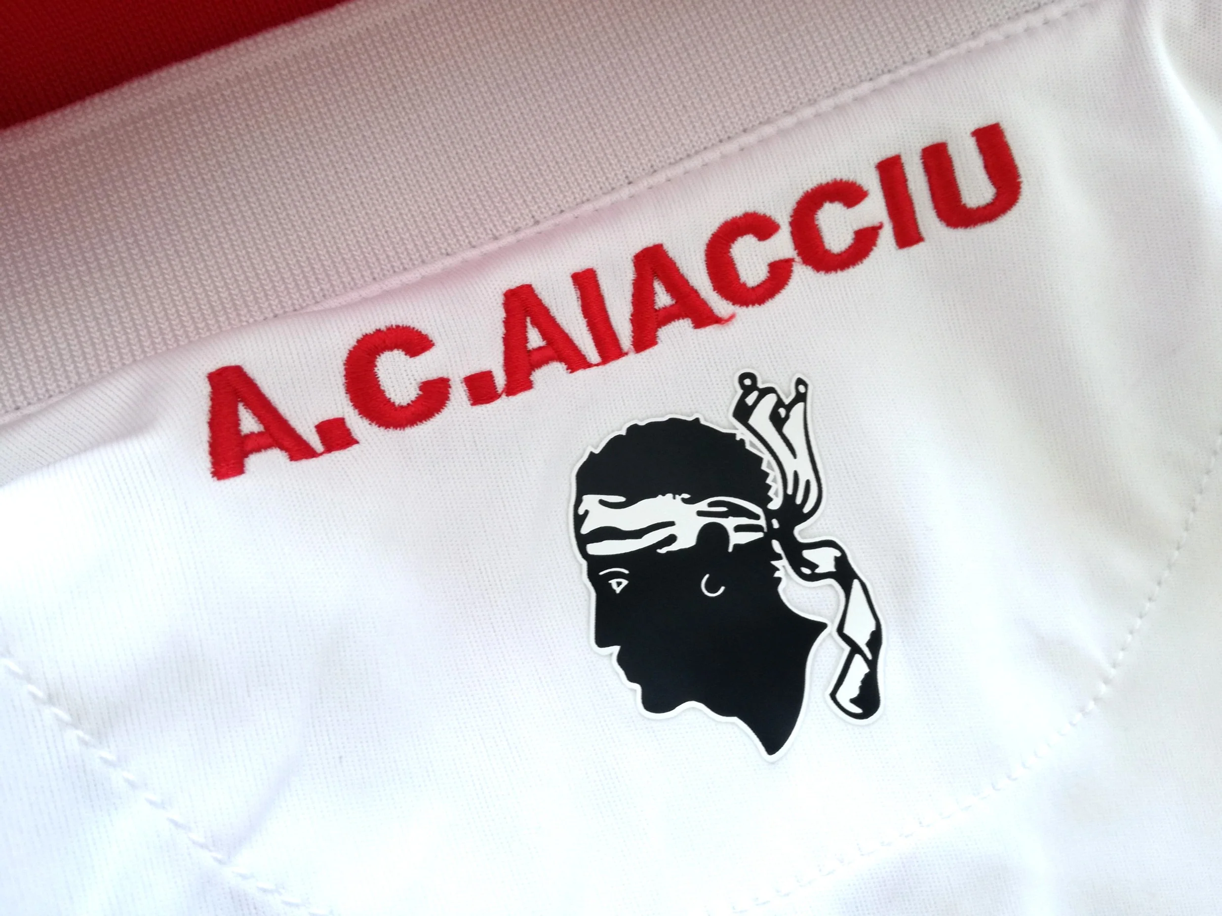 2014/15 AC Ajaccio Home Football Shirt (Youth) - Image 6