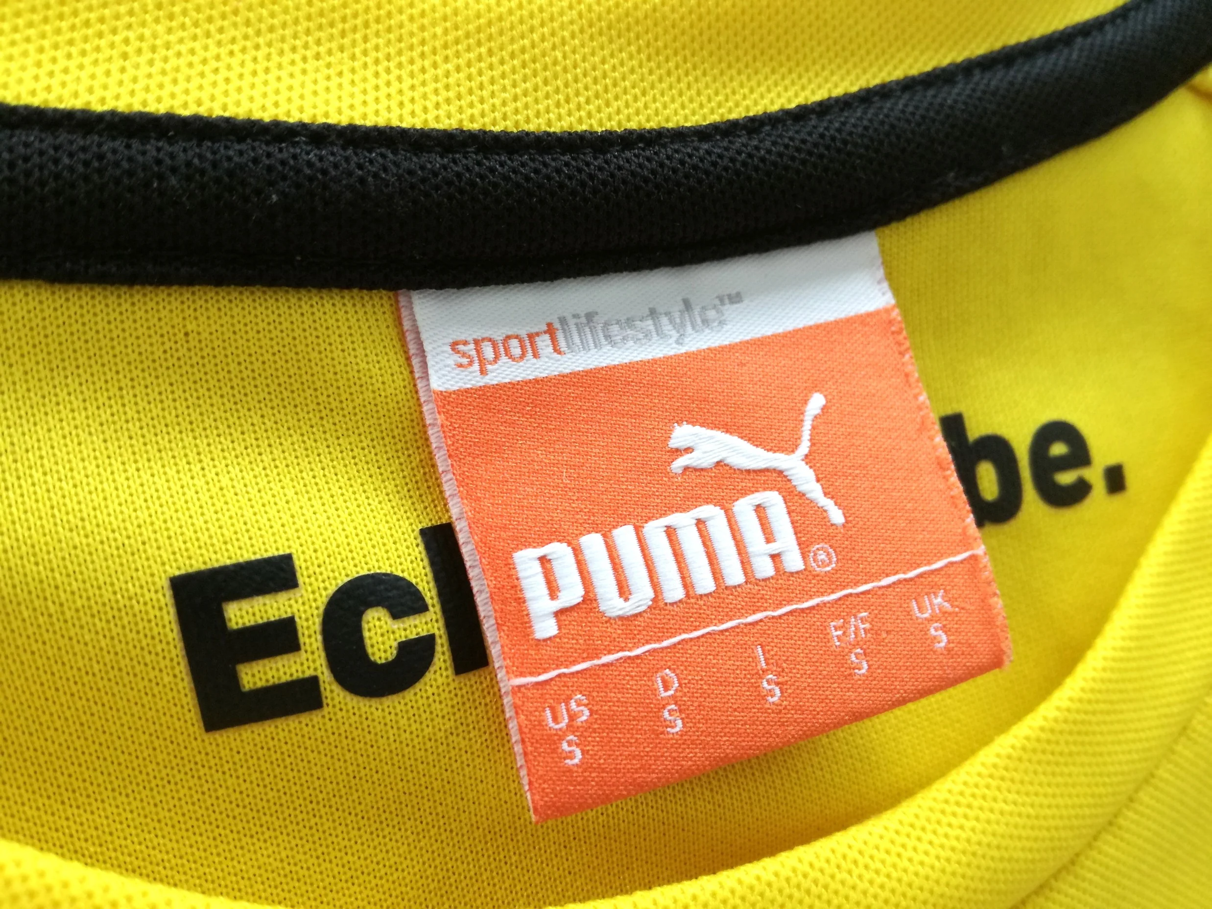 2014/15 Borussia Dortmund Home Football Shirt (S) - Image 2