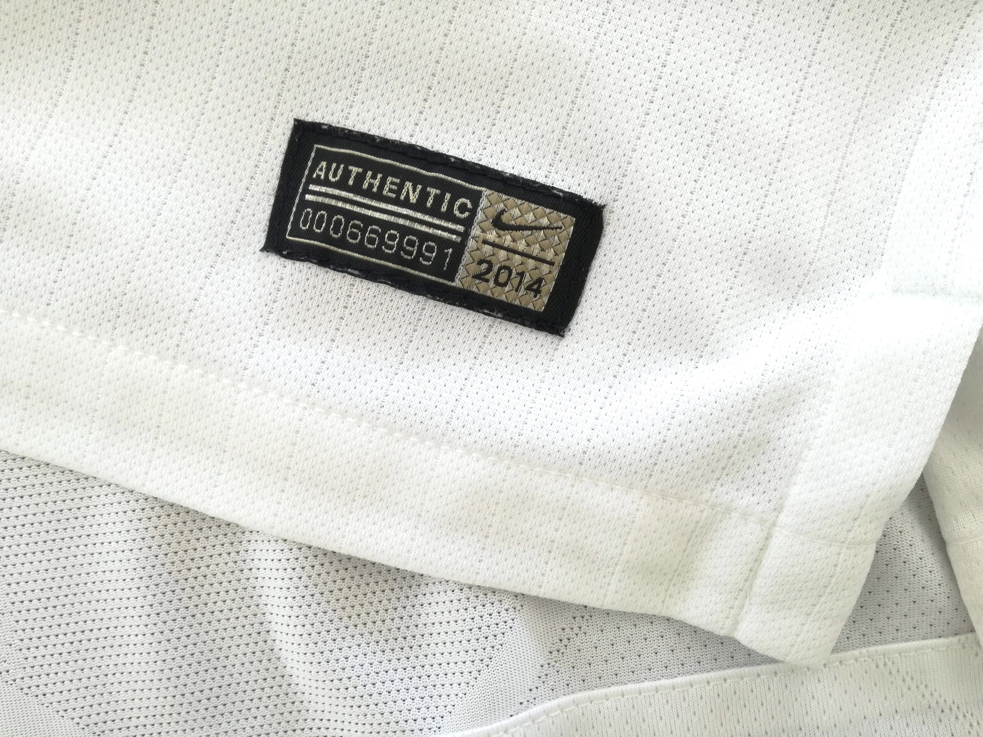2014/15 England Home Player Issue Football Shirt #2 (L) - Image 10