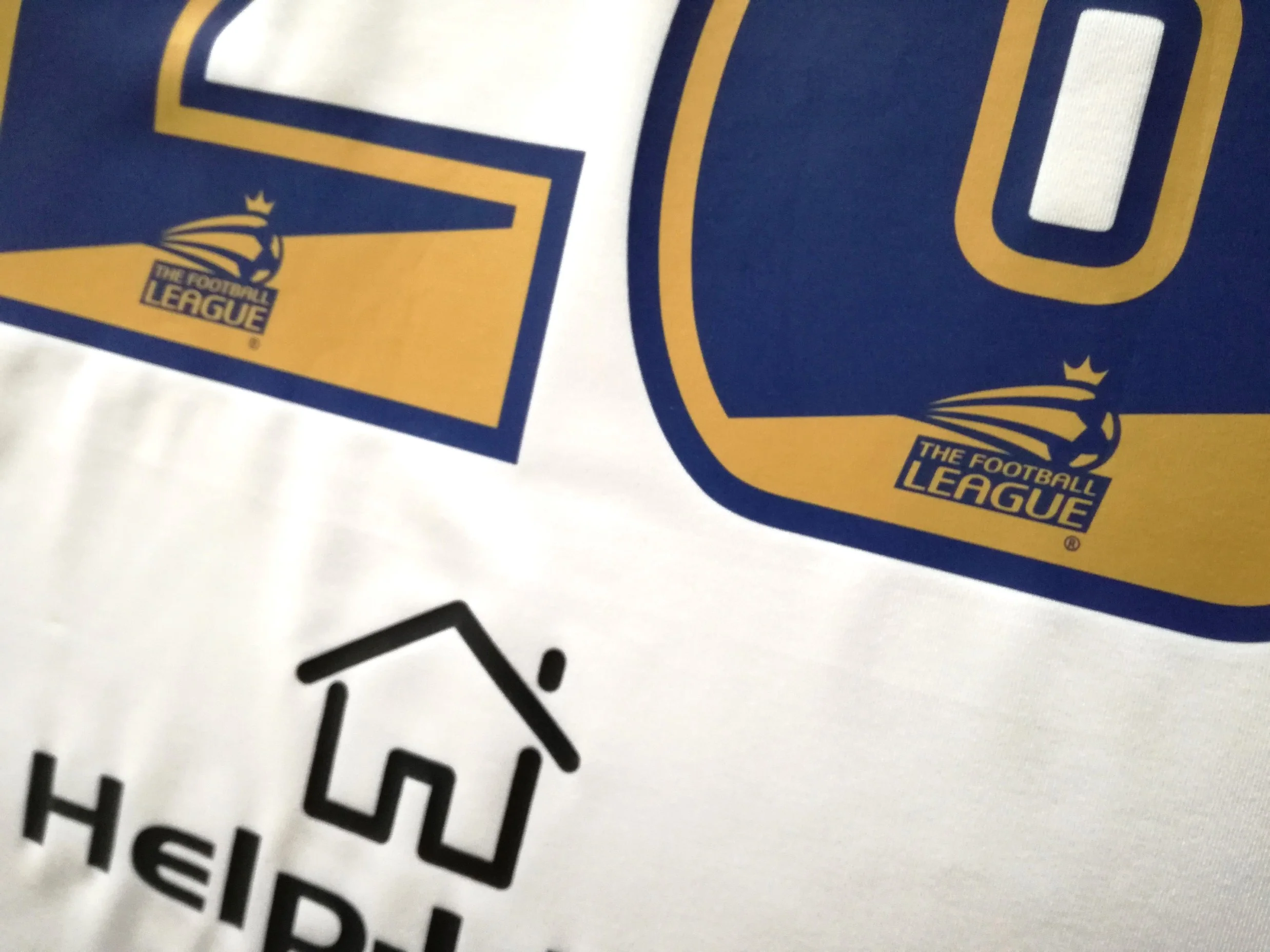 2014/15 Leeds United Home Body Fit Football League Shirt Blake #28 (XL) *BNWT* - Image 7