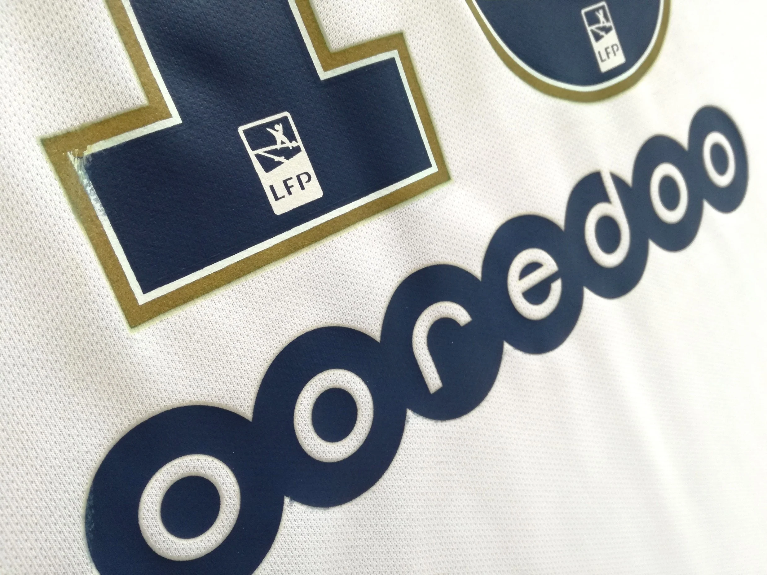 2014/15 PSG Away Ligue 1 Football Shirt Ibrahimovic #10 (XL) - Image 12