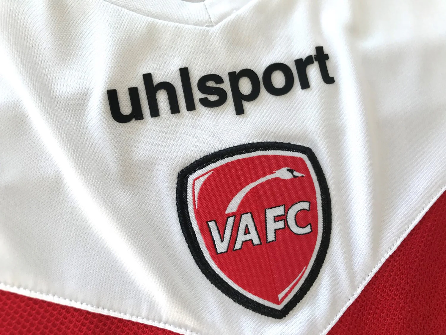 2014/15 Valenciennes Away Football Shirt (XL) - Image 3