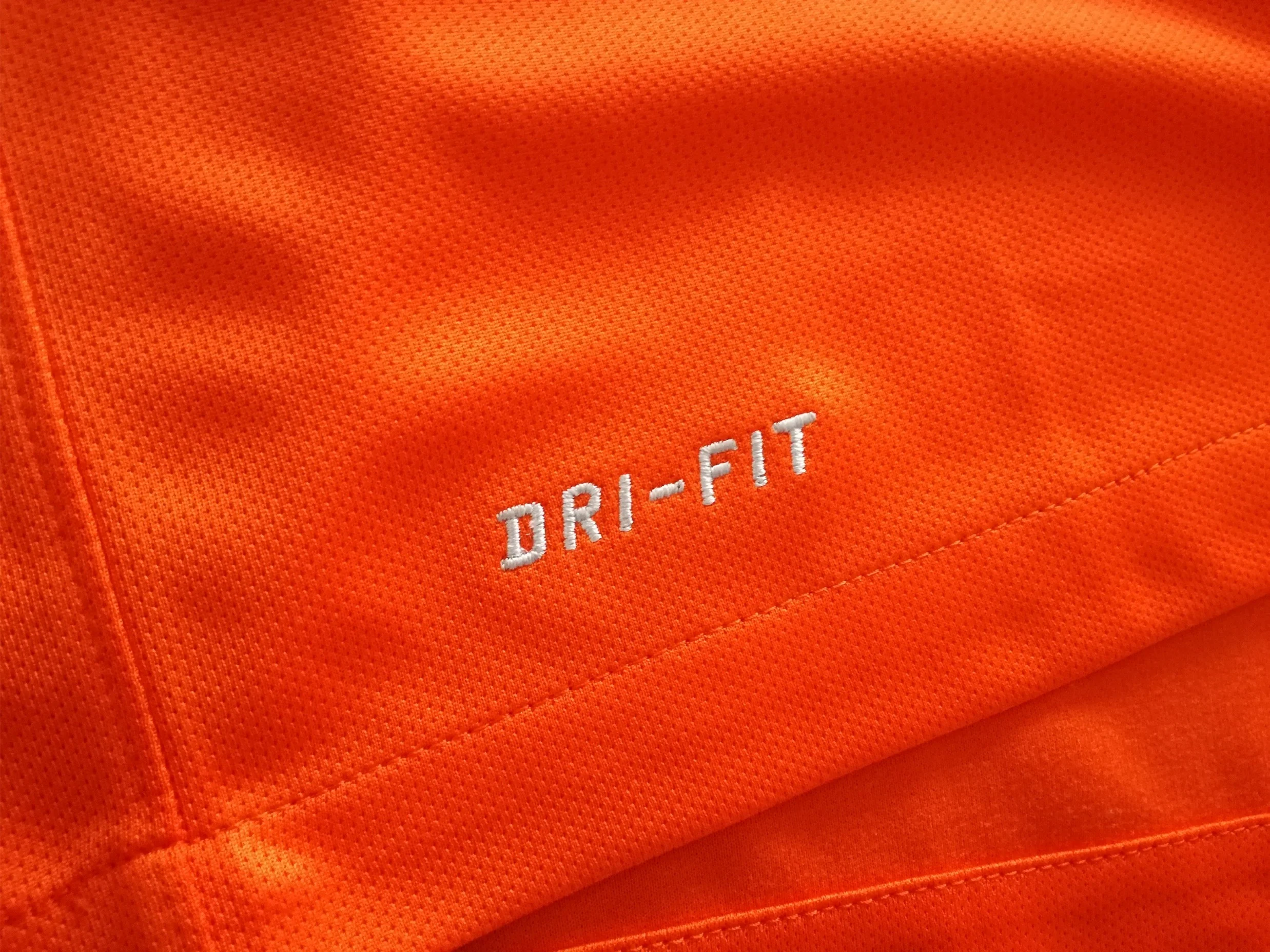 2014 Netherlands Home World Cup Football Shirt Wijnaldum #20 (M) - Image 7