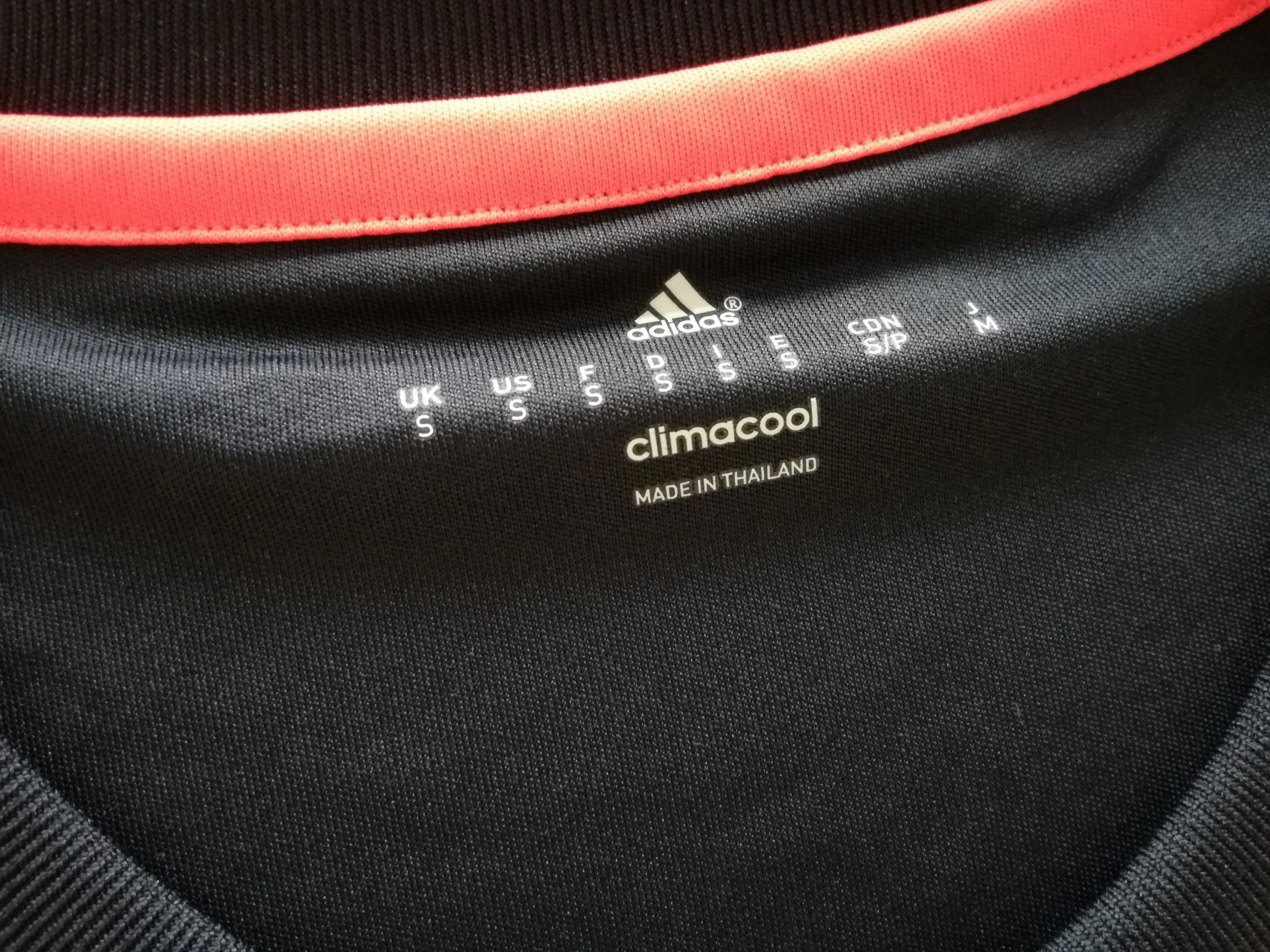 2015/16 Bayern Munich 3rd Football Shirt (S) - Image 2