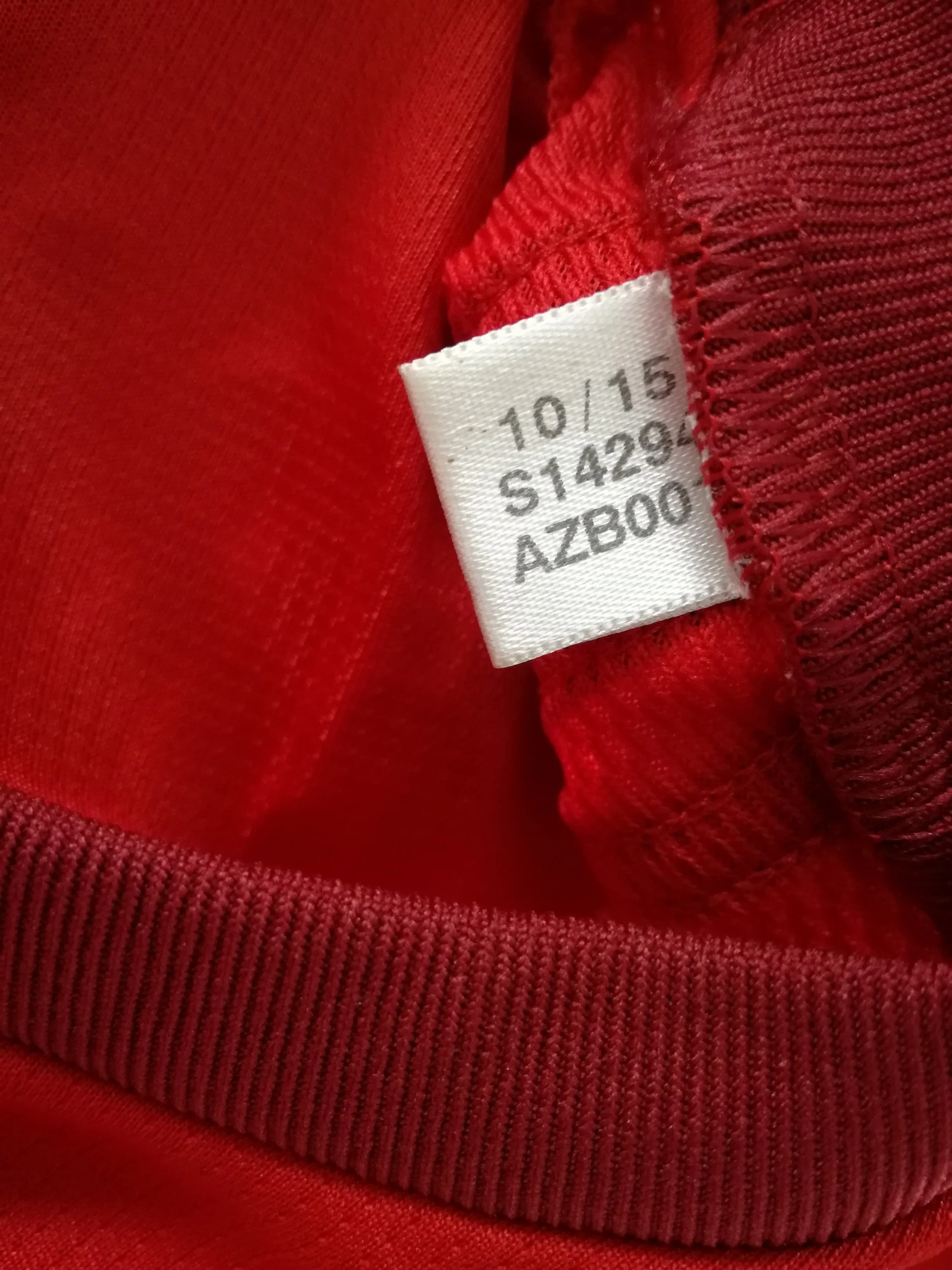 2015/16 Bayern Munich Home Football Shirt Müller #25 (S) - Image 3