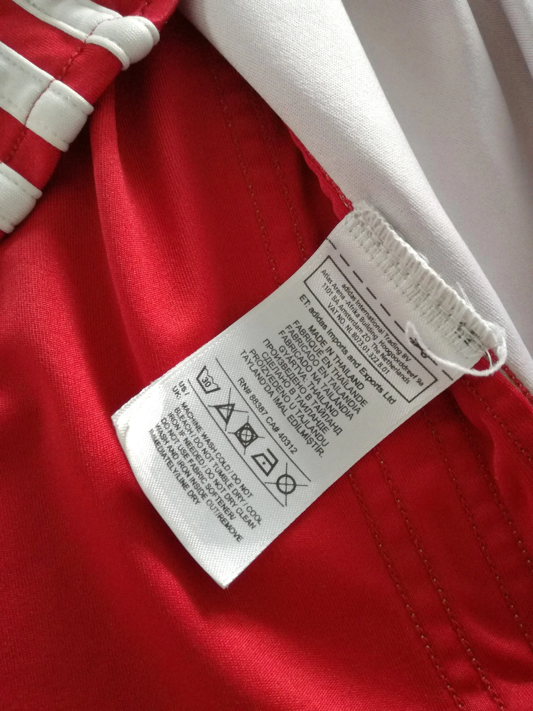 2015/16 Denmark Home Football Shirt Eriksen #10 (L) - Image 10