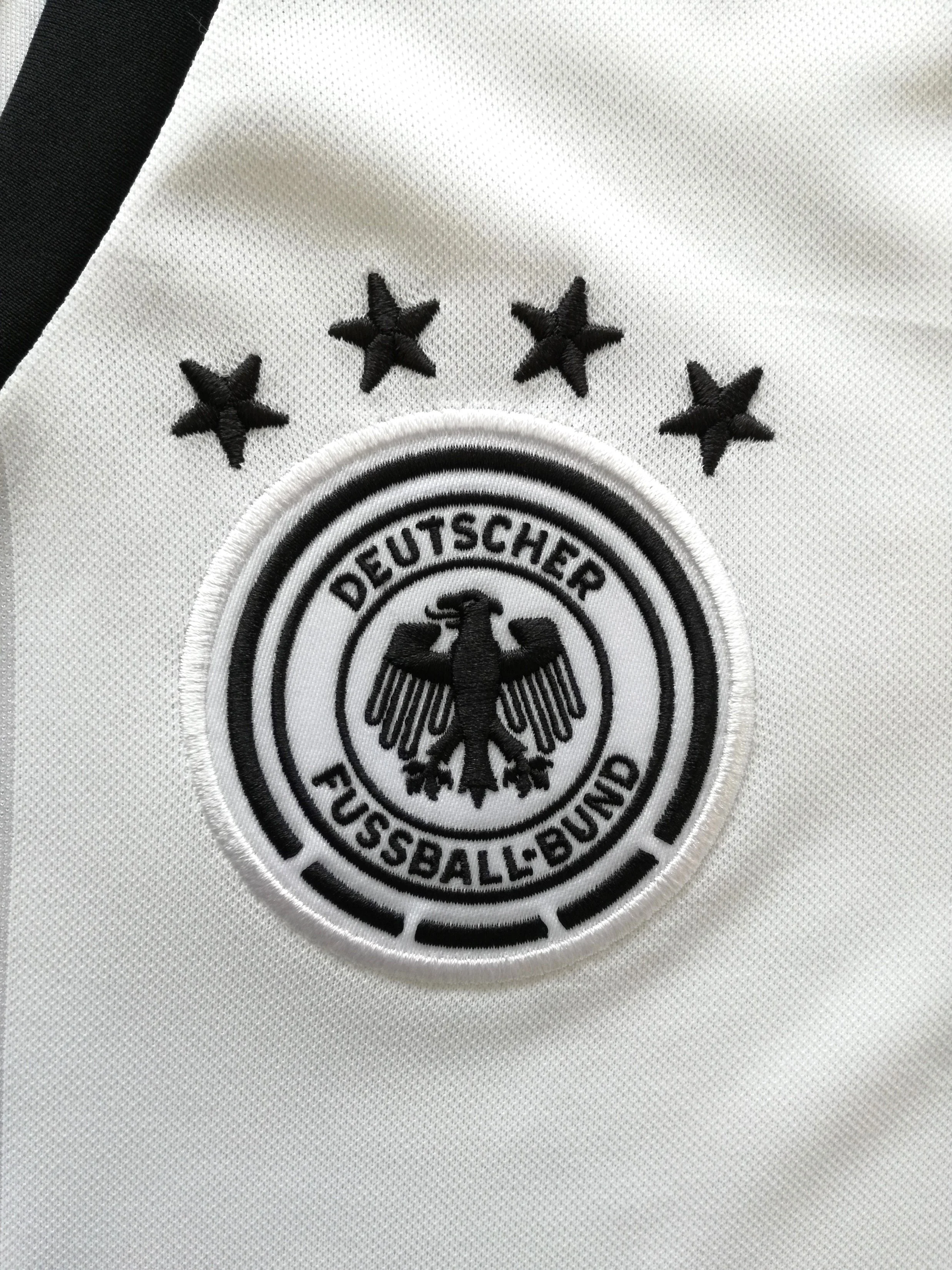 2015/16 Germany Home World Champions Football Shirt Draxler #11 (W) (M) - Image 4