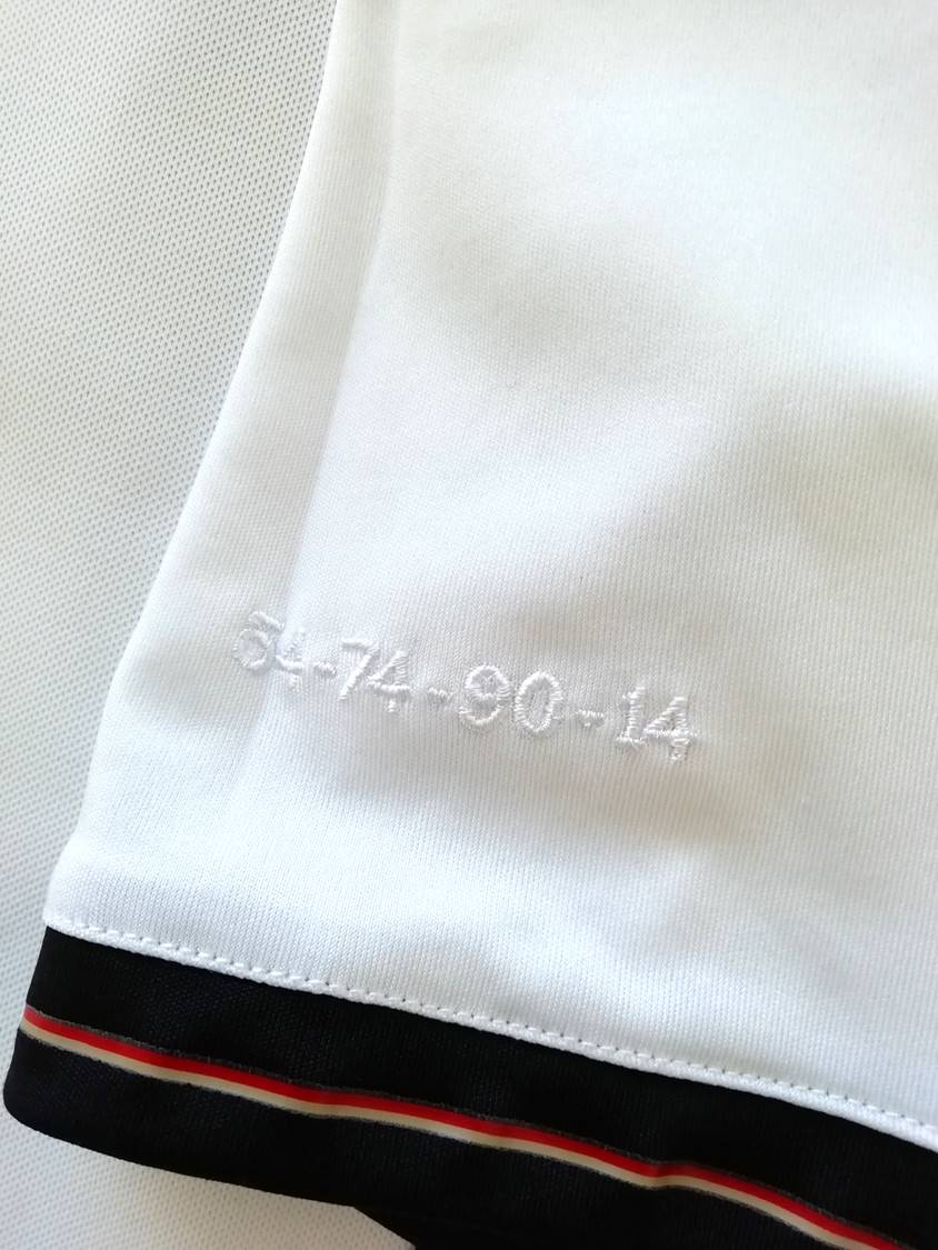 2015/16 Germany Home World Champions Football Shirt (M) - Image 6