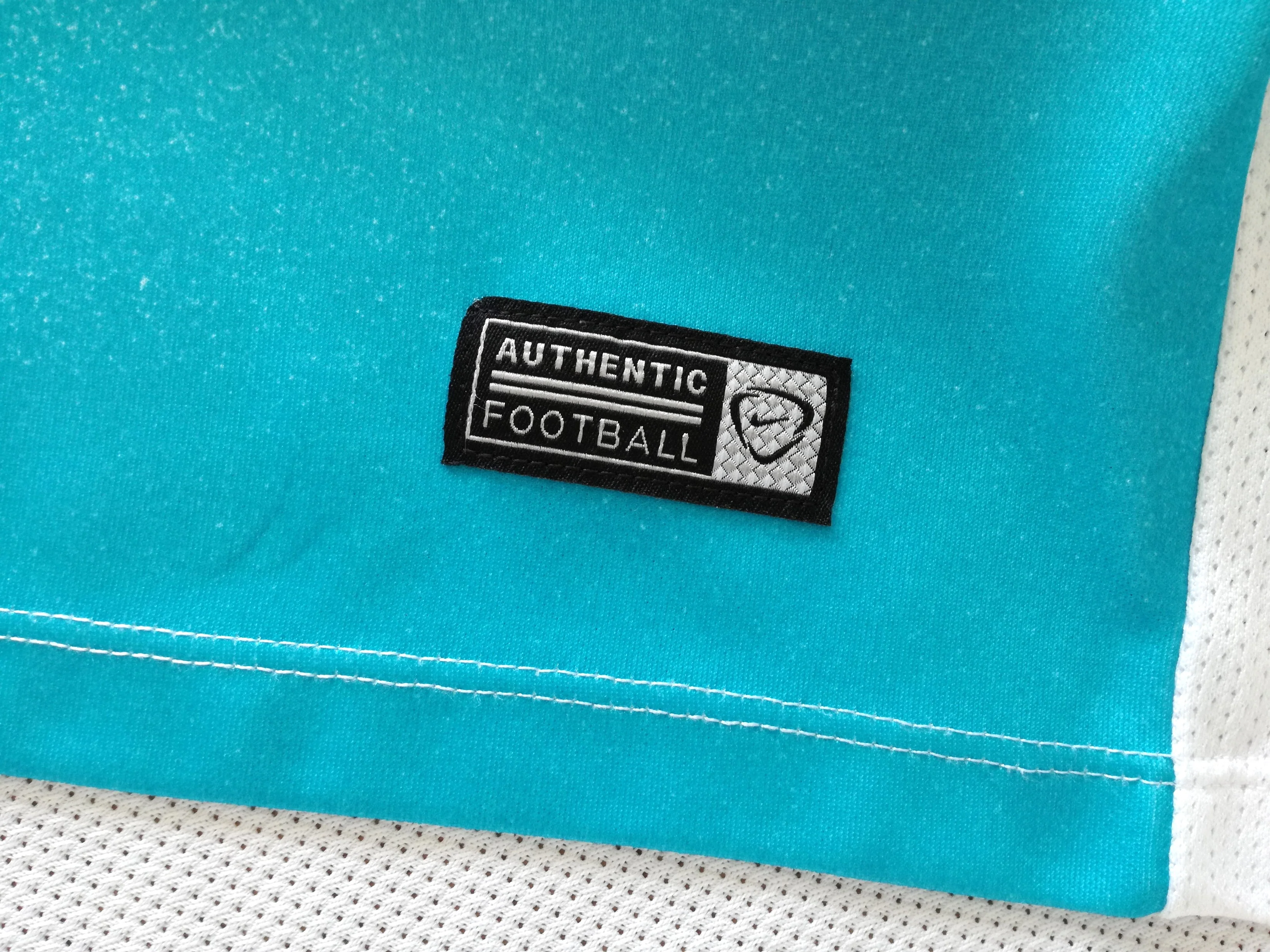 2015/16 Man City Pre-Match Football Training Shirt (S) - Image 4