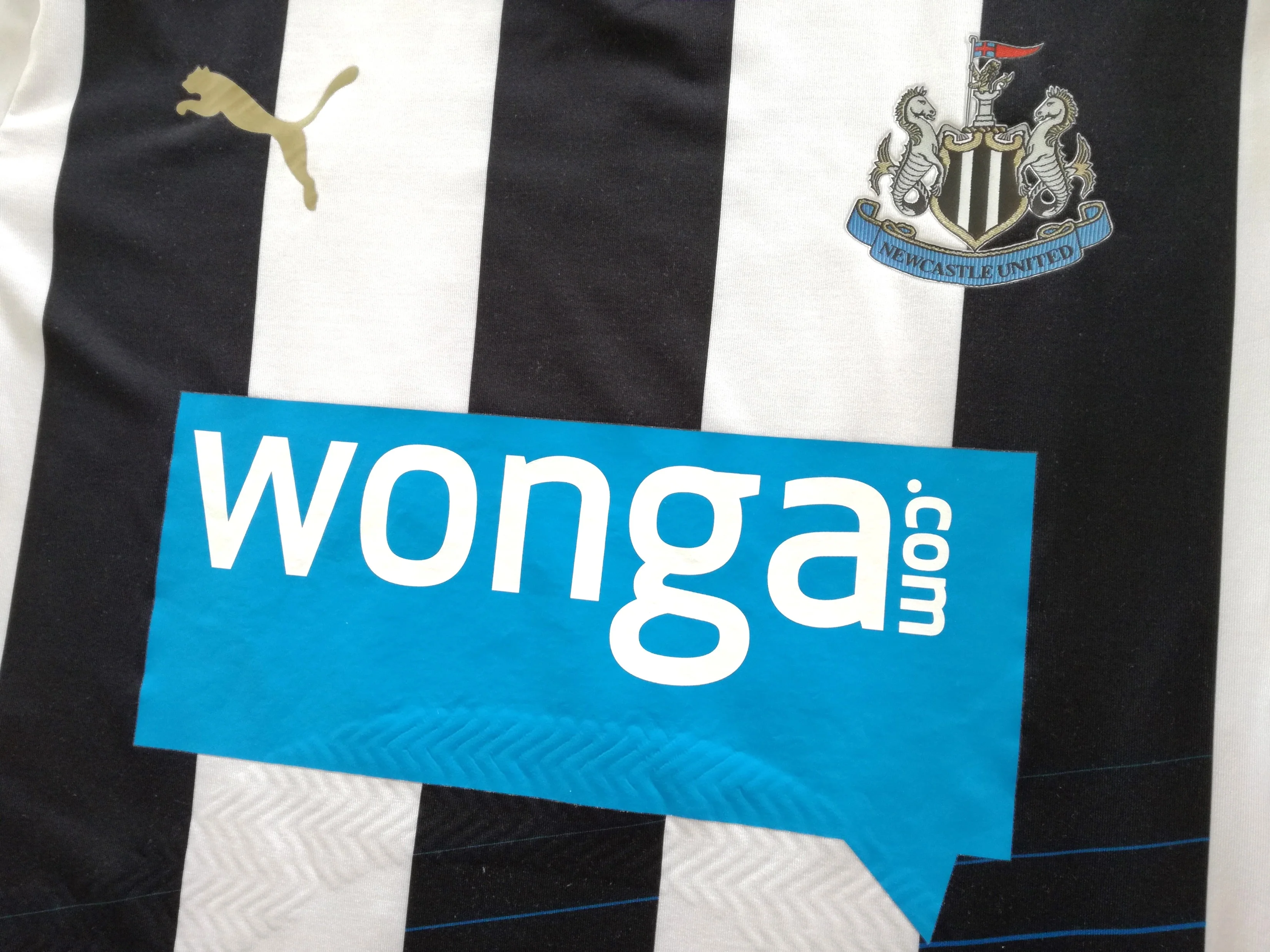 2016 Newcastle United Home Match Worn (vs Man Utd) Premier League Football Shirt Mbemba #18 (L) - Image 5
