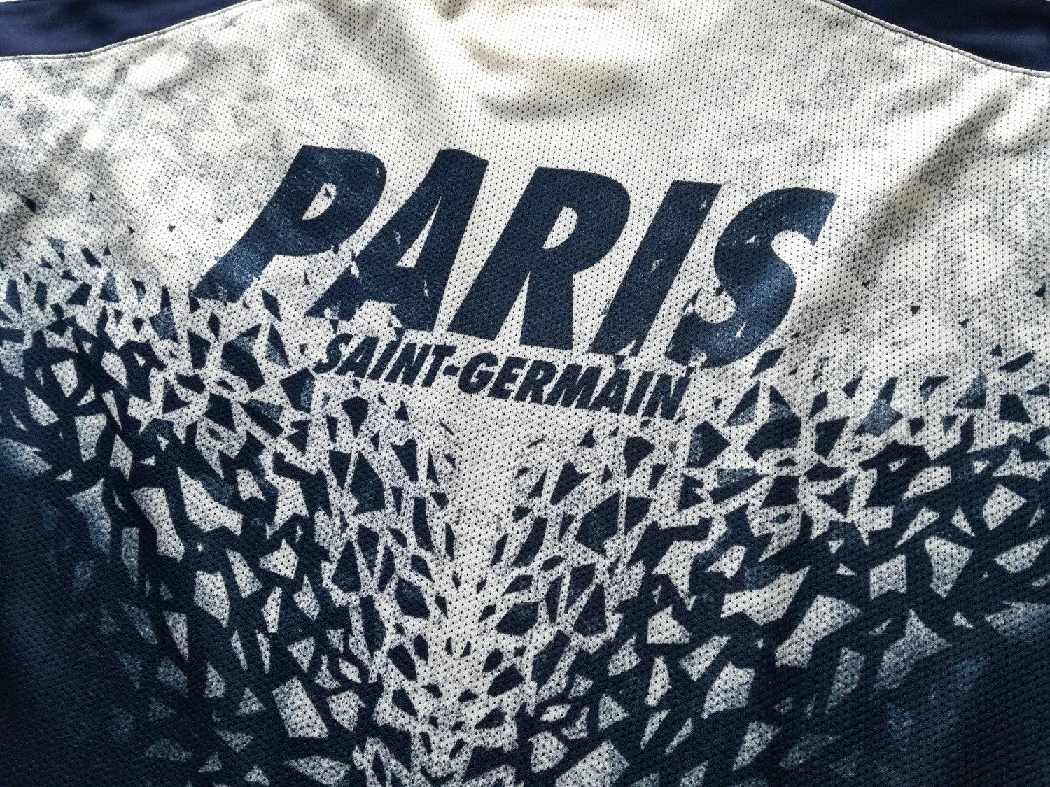 2015/16 PSG Warm-Up Football Shirt (XL) - Image 6