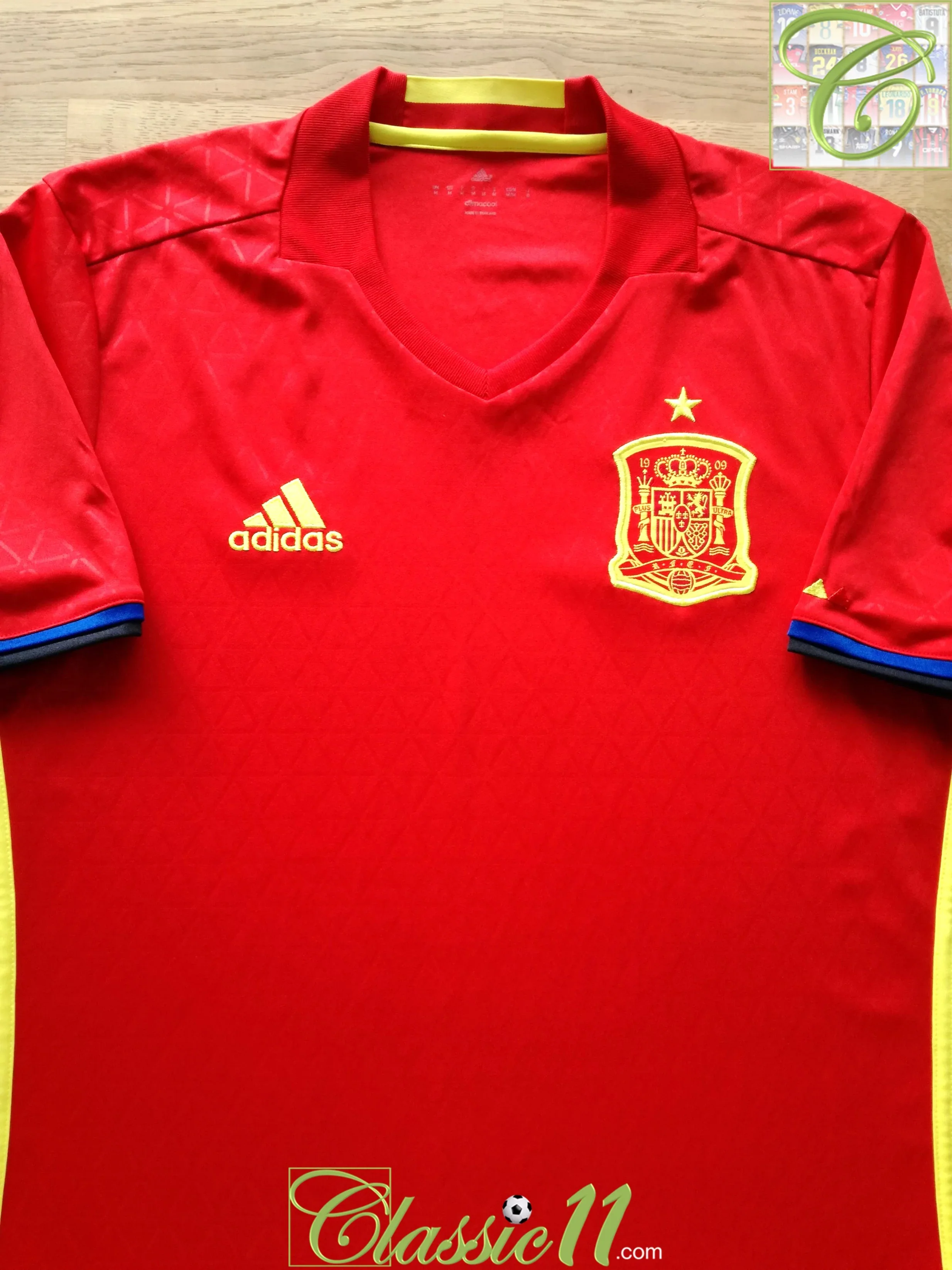 2015/16 Spain Home Football Shirt (S)