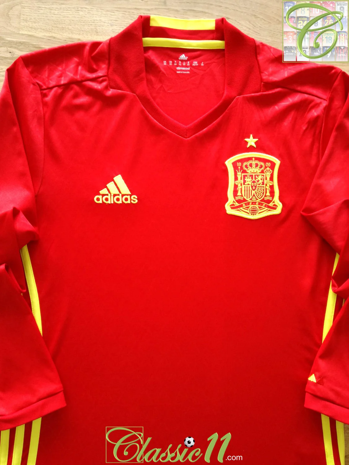 2015/16 Spain Home Football Shirt. (XL)