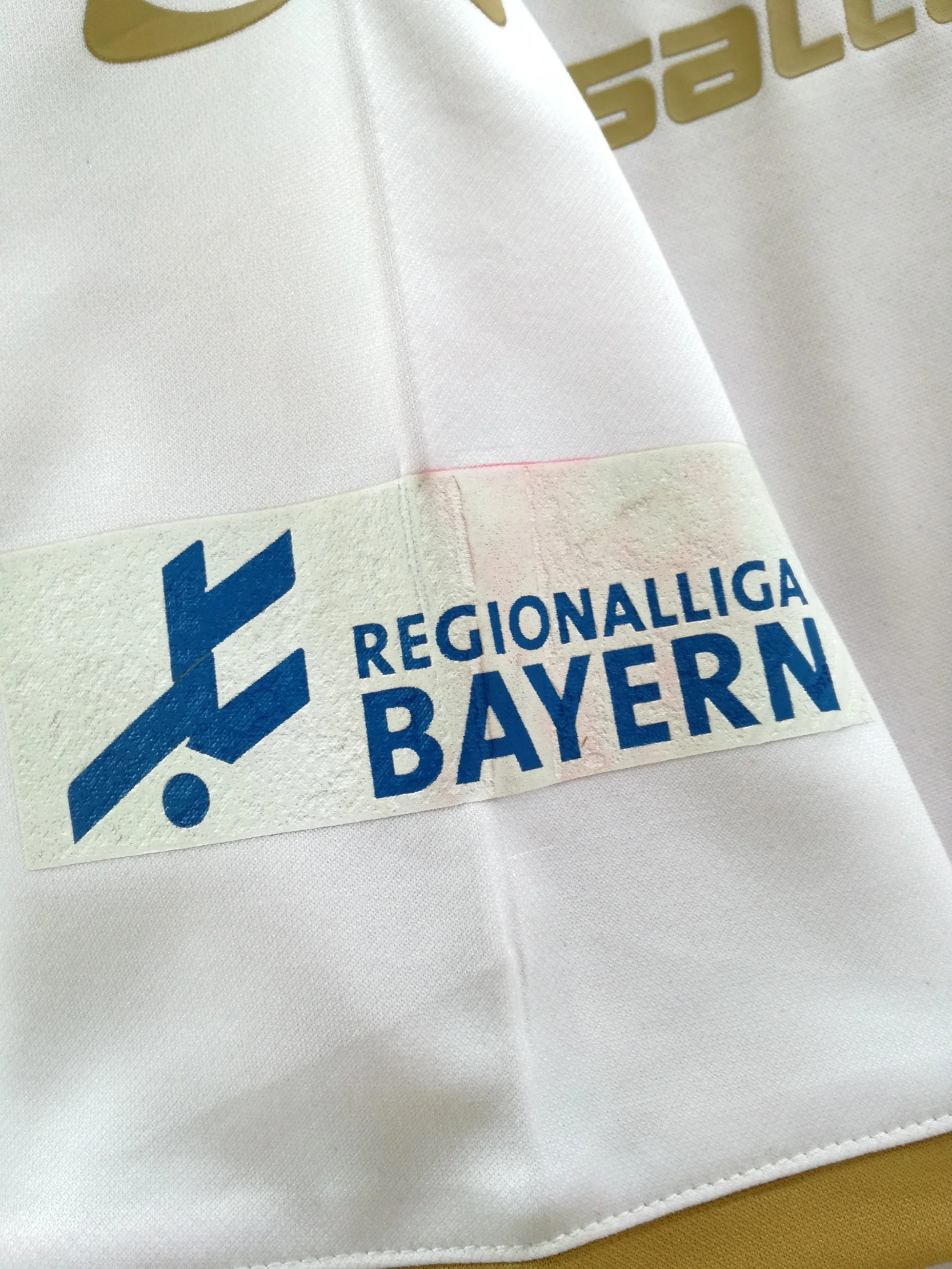 2015/16 SSV Jahn Anniversary Football Shirt Odabas #5 (M) - Image 3
