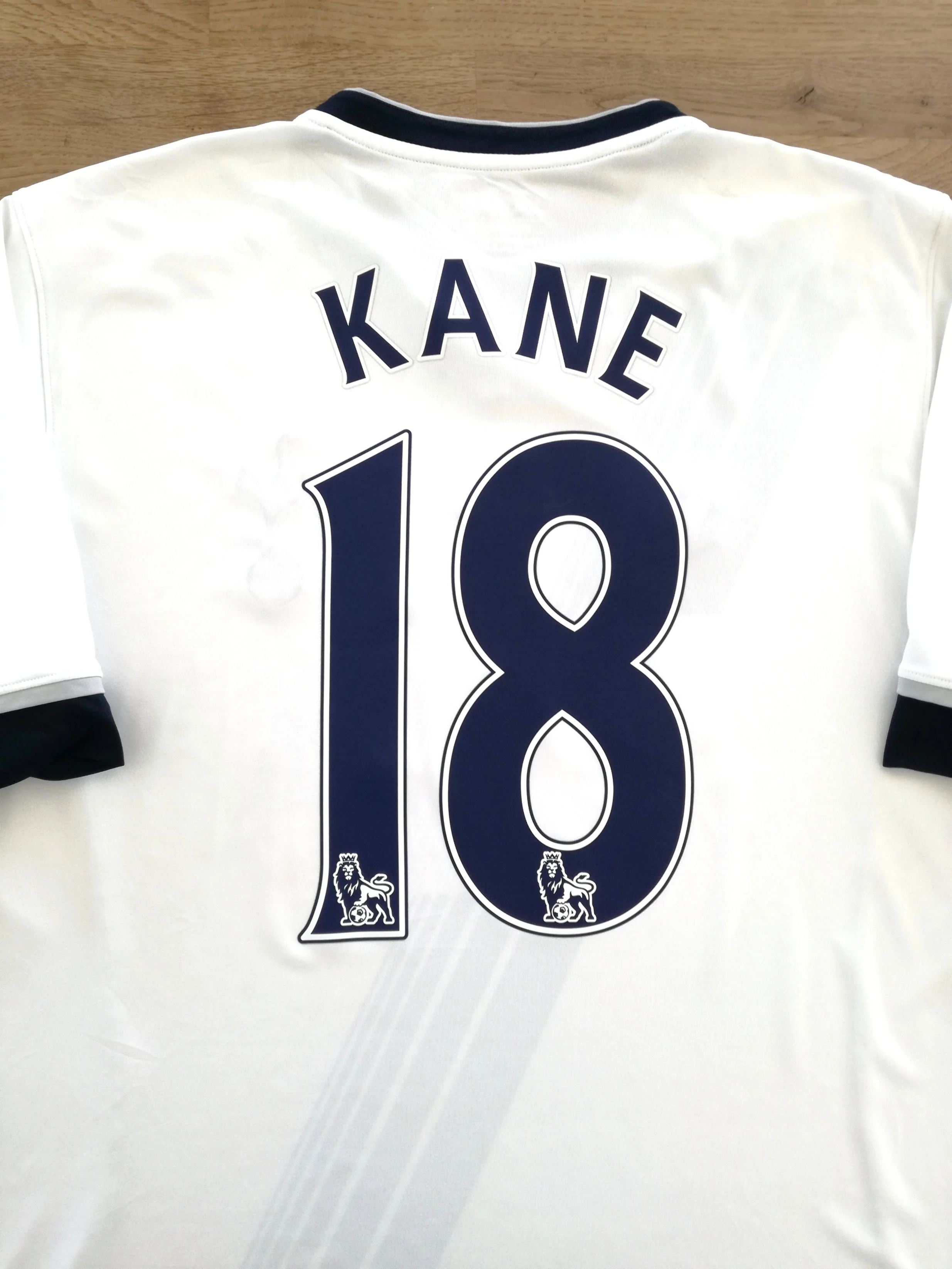2015/16 Tottenham Home Premier League Football Shirt Kane #18 (XL)