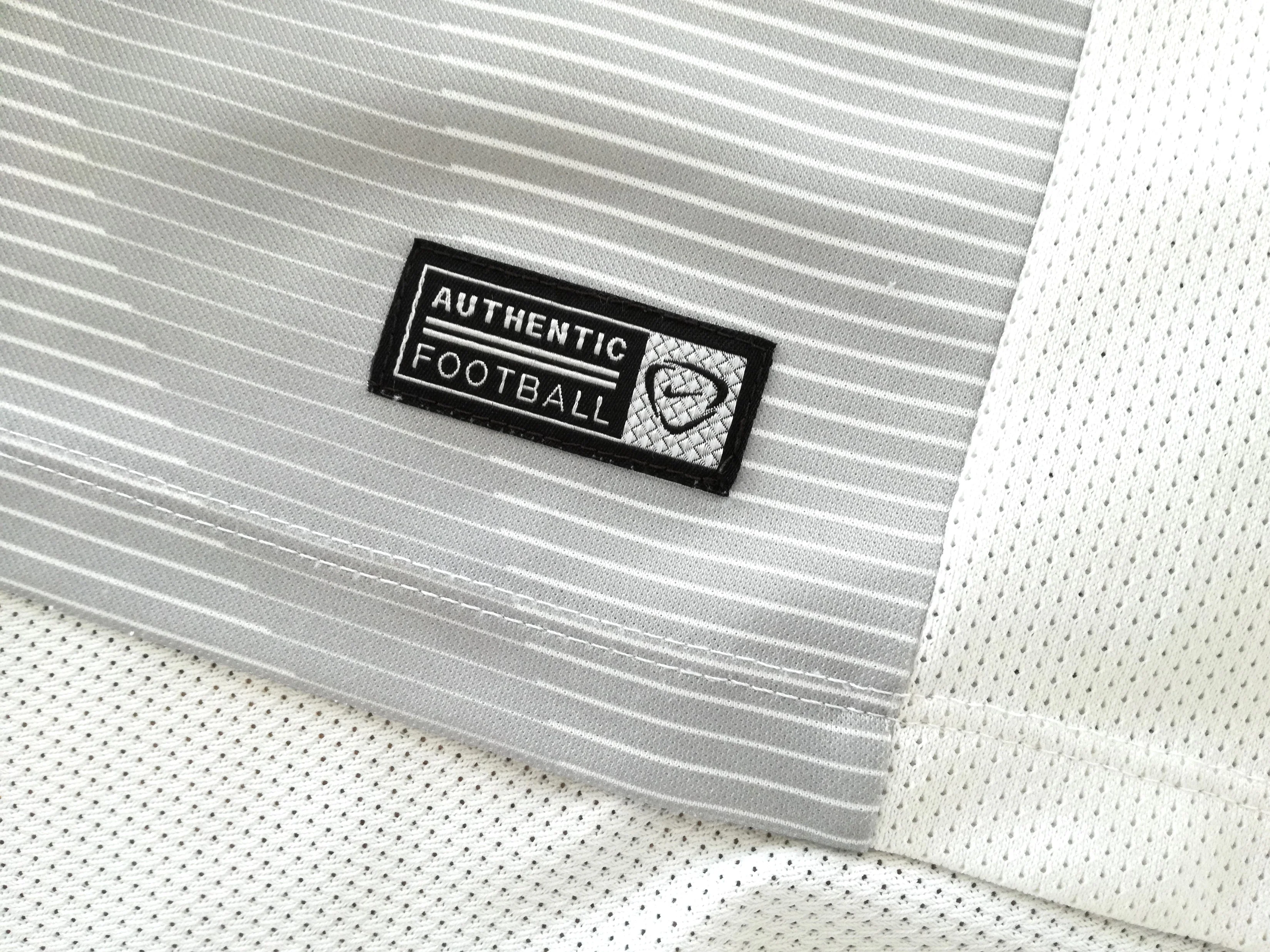 2015 France Football Training Shirt (S) - Image 8