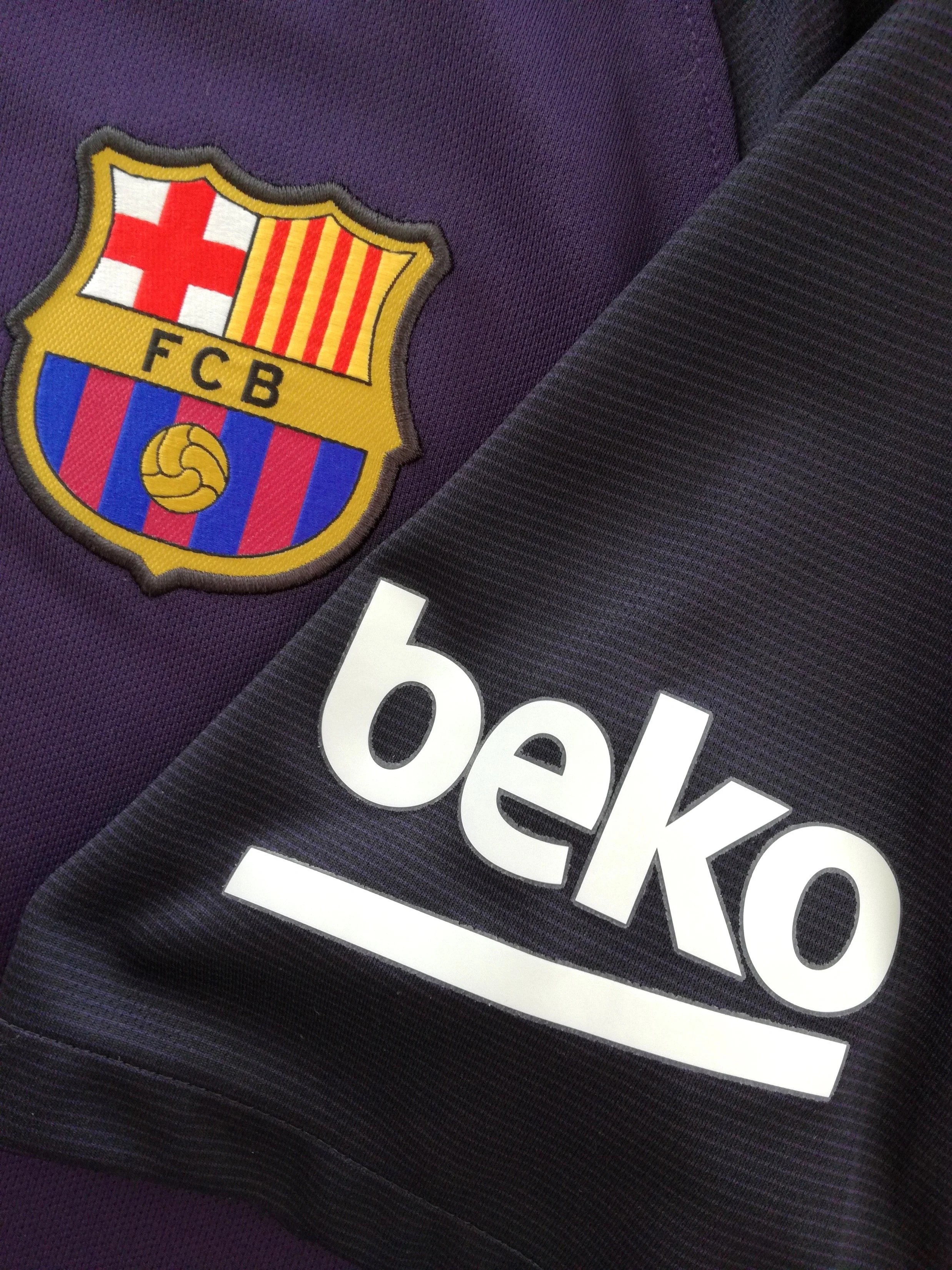 2016/17 Barcelona Away La Liga Football Shirt (XXL) - Image 5