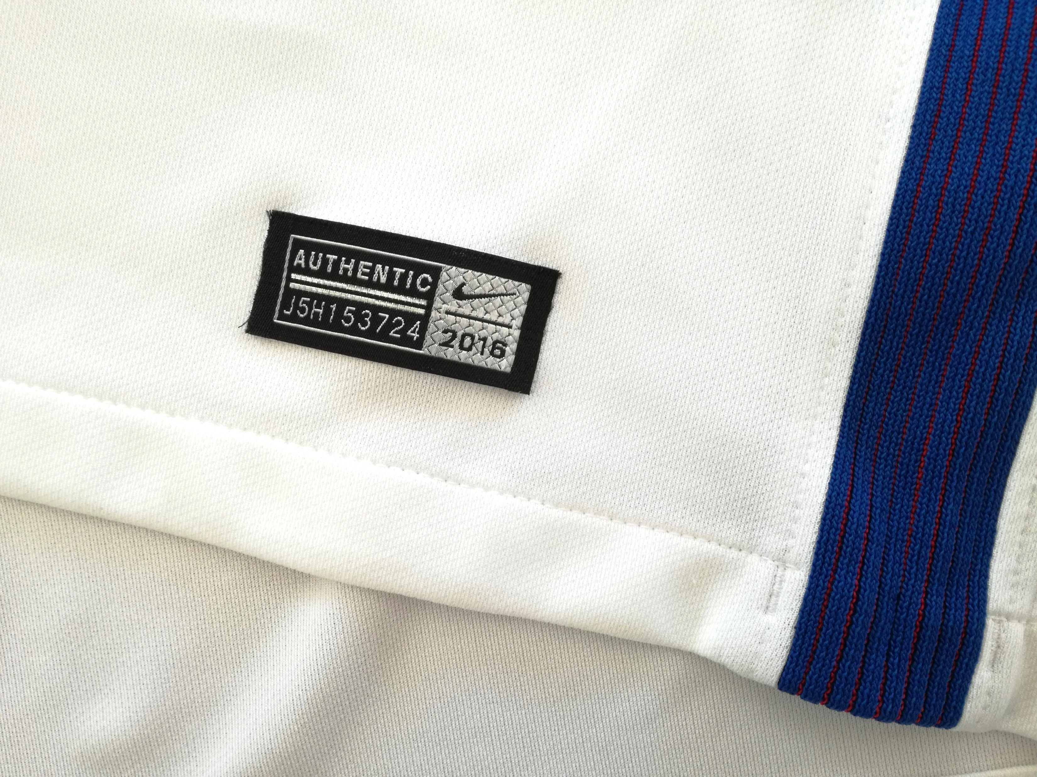 2016/17 England Home Football Shirt (L) - Image 4