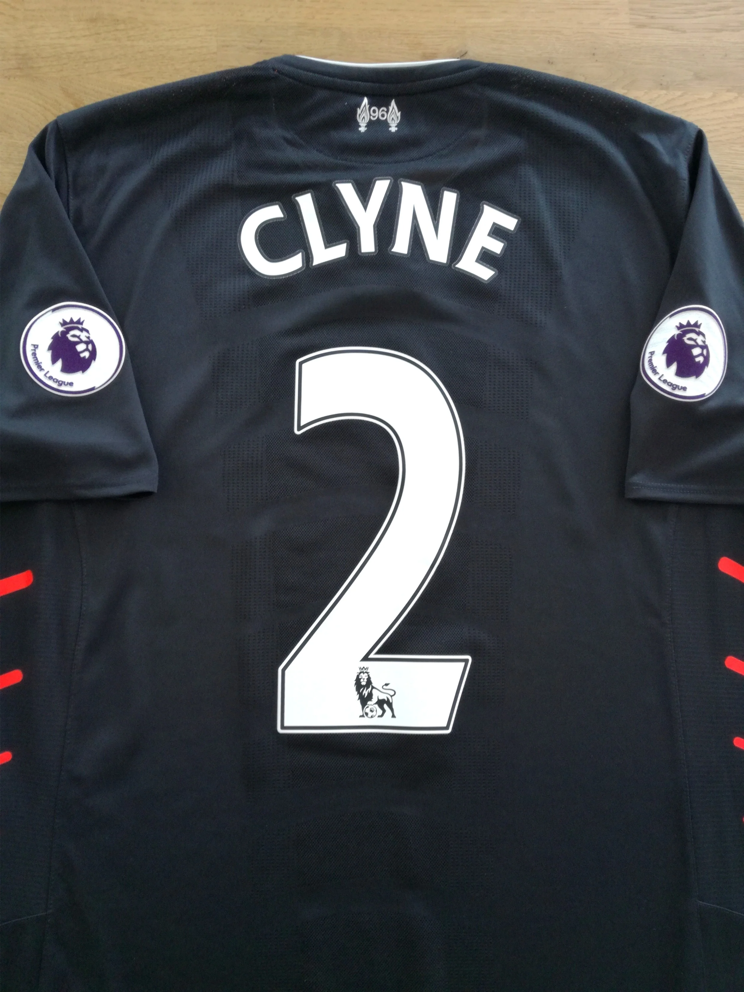 2016/17 Liverpool Away Premier League Football Shirt Clyne #2 (XL)