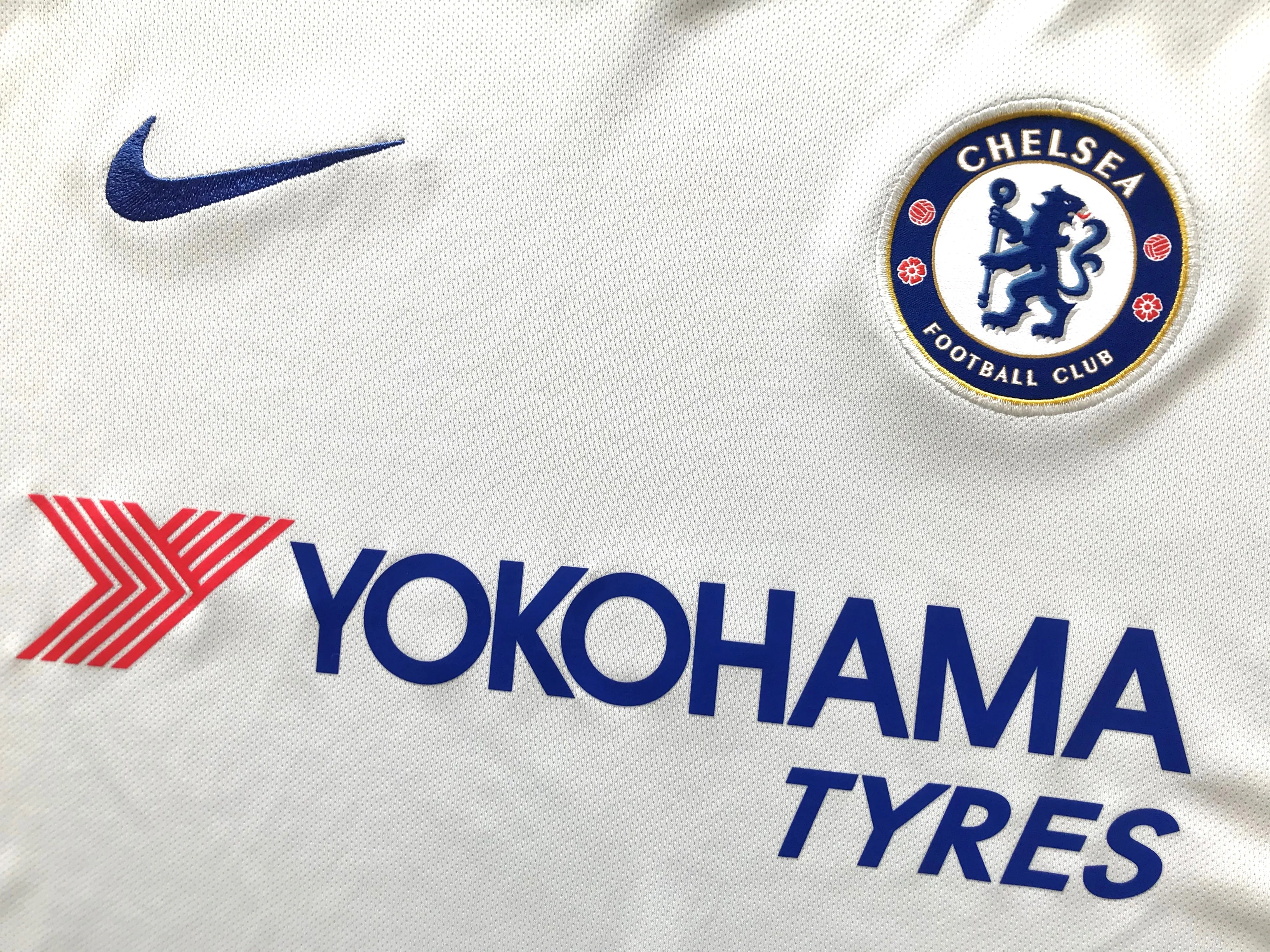 2017/18 Chelsea Away Premier League Football Shirt Marcos A. #3 (XL) - Image 6