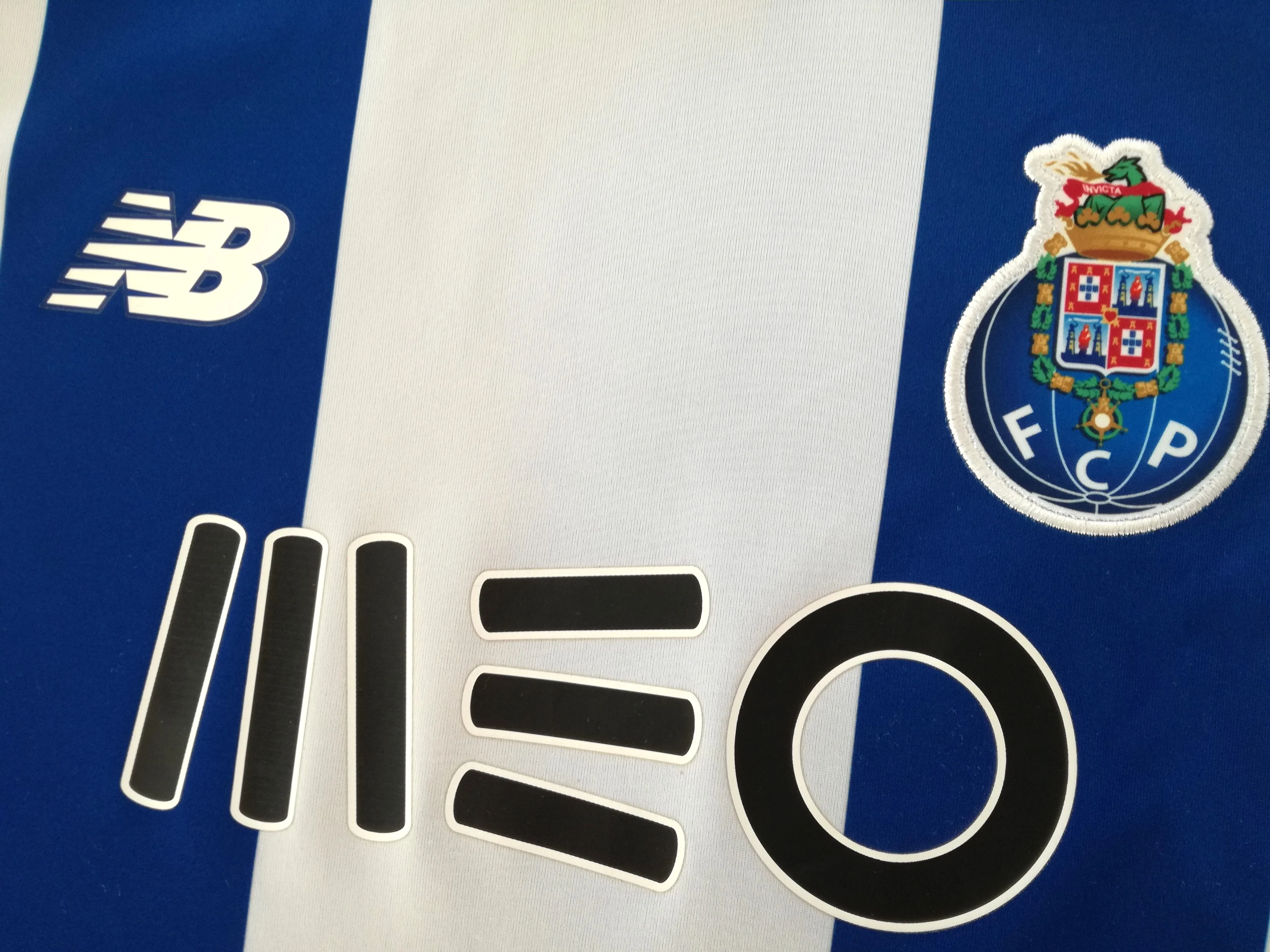 2017/18 FC Porto Home Football Shirt (Kids) - Image 3
