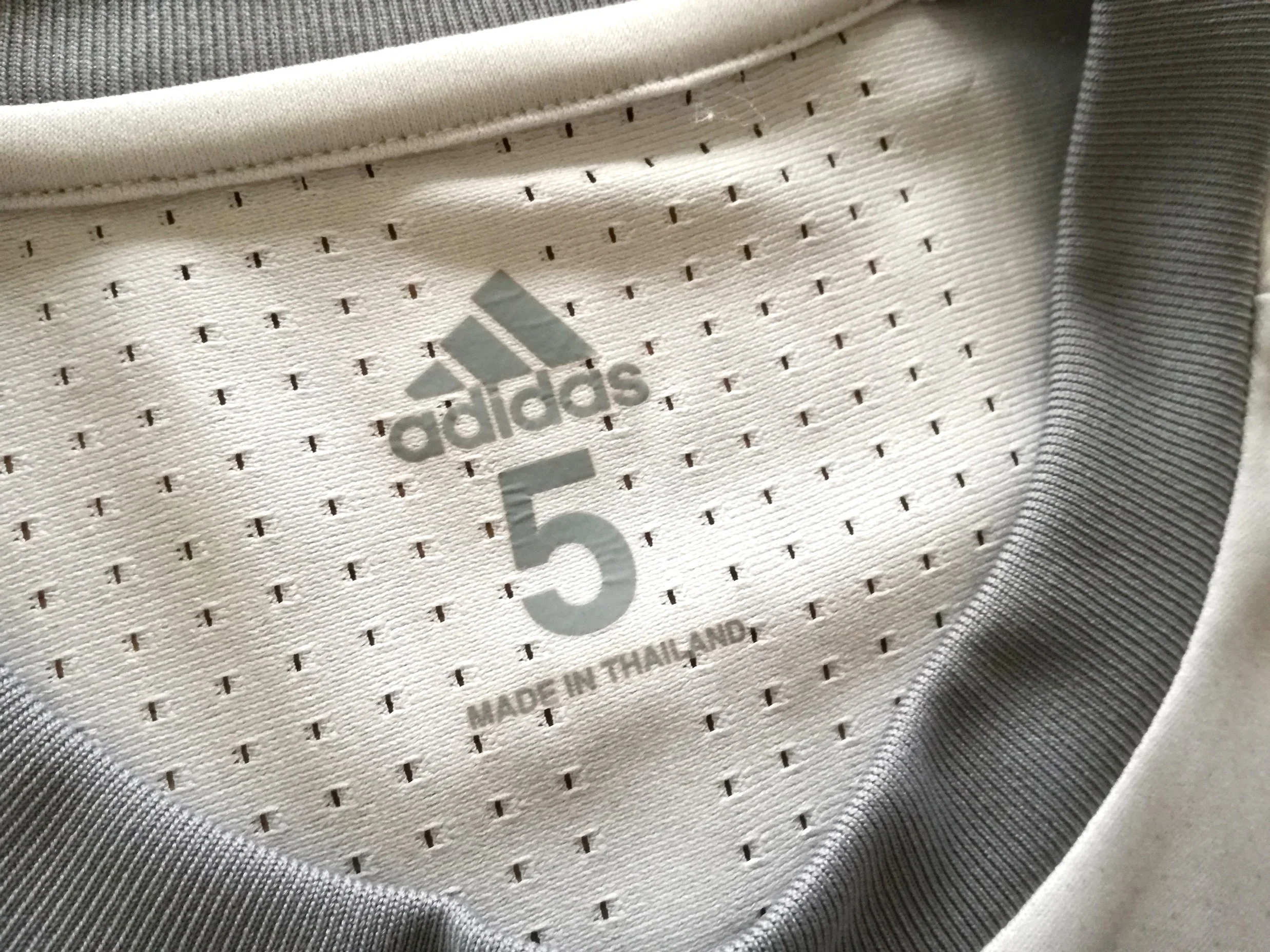 2017/18 Man Utd 3rd Adizero Football Shirt. (S) (EU 5) - Image 2