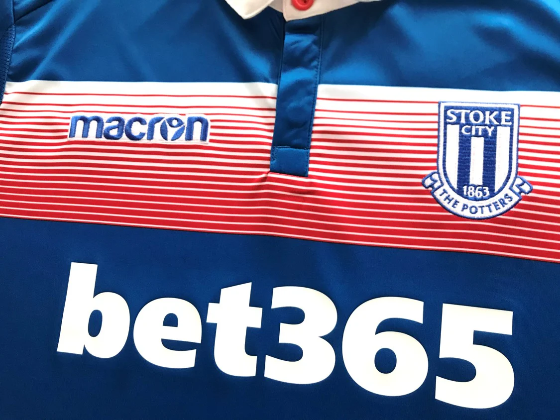 2017/18 Stoke City Away Premier League Football Shirt Pieters #3 (3XL) - Image 3