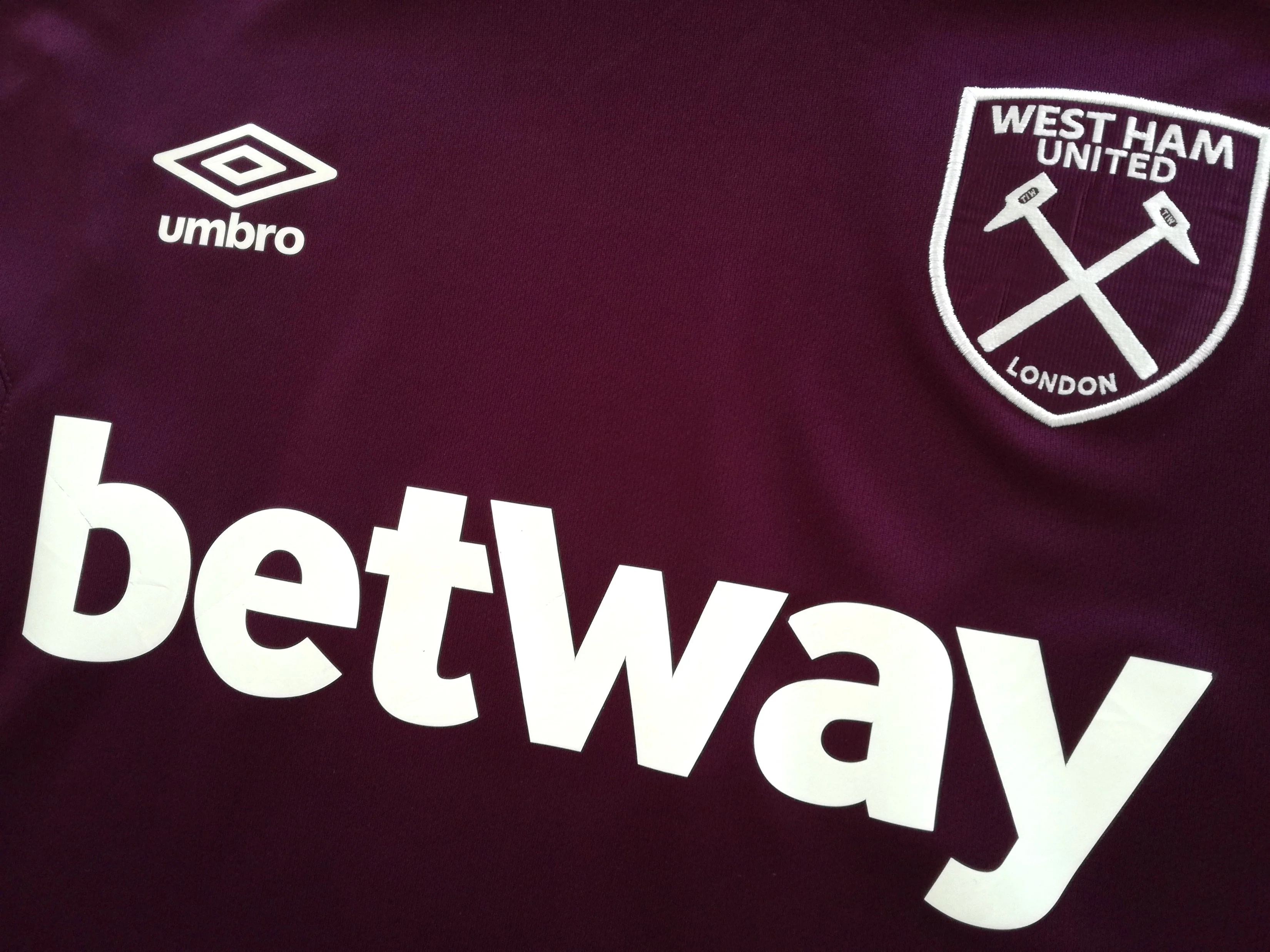 2017/18 West Ham Training Shirt (L) - Image 3
