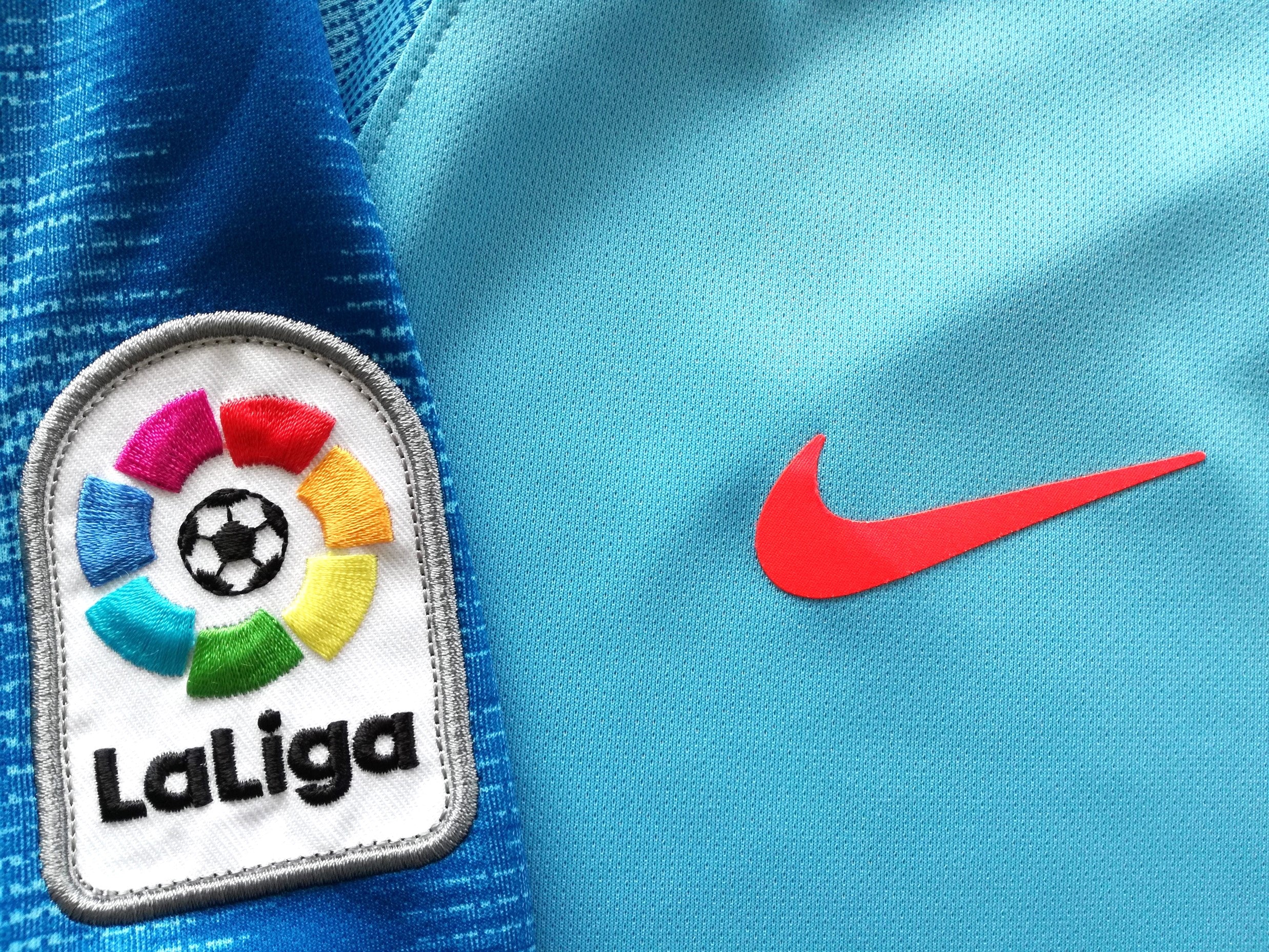 2018/19 Atlético Madrid Away La Liga Football Shirt (L) - Image 3