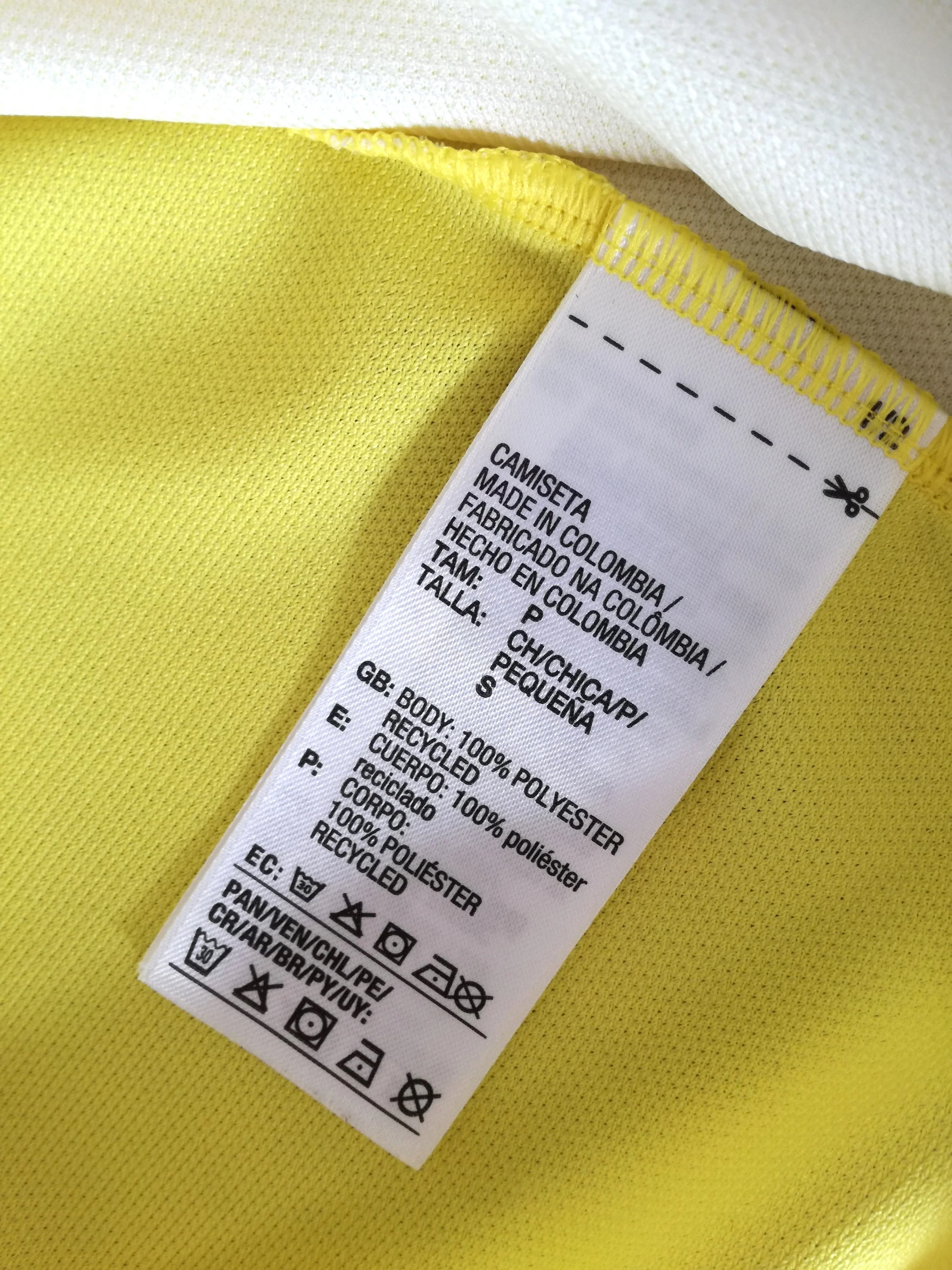 2018/19 Colombia Home Football Shirt (S) - Image 7