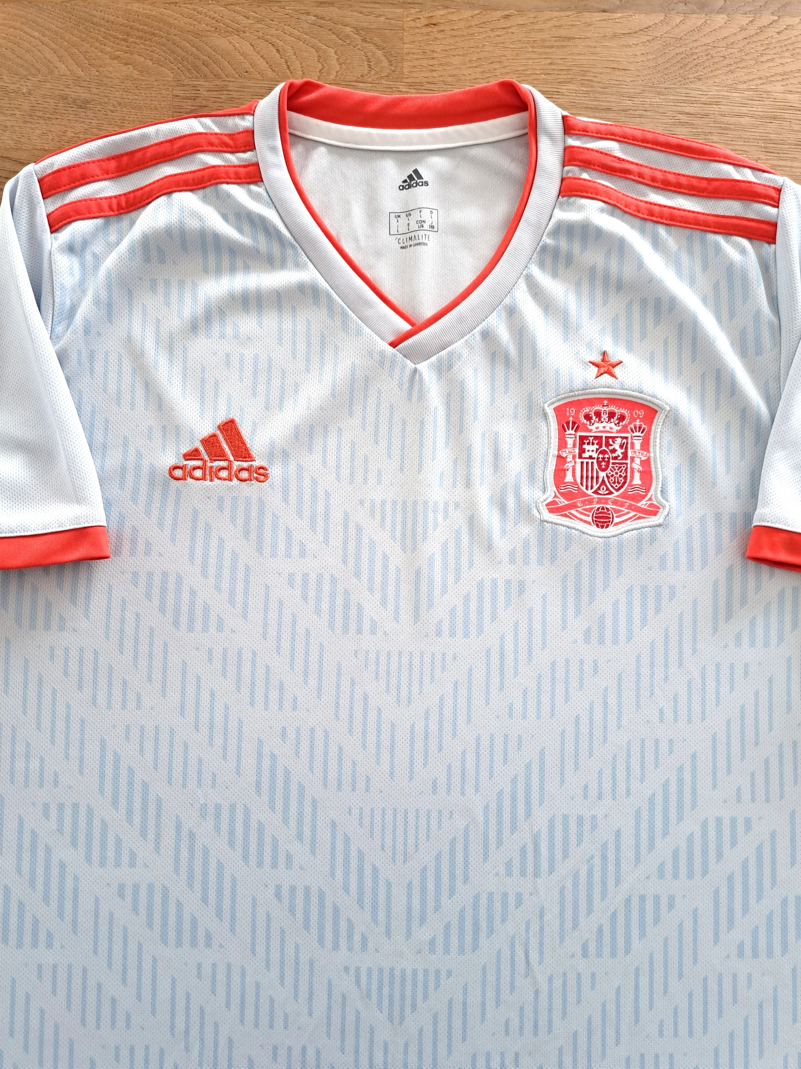 2018/19 Spain Away Football Shirt (L)