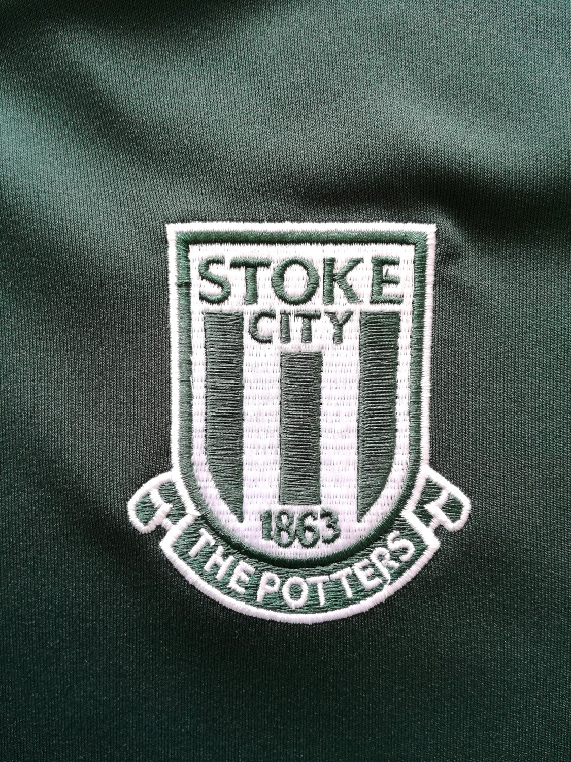 2018/19 Stoke City Goalkeeper Football Shirt (L) *BNWT* - Image 3