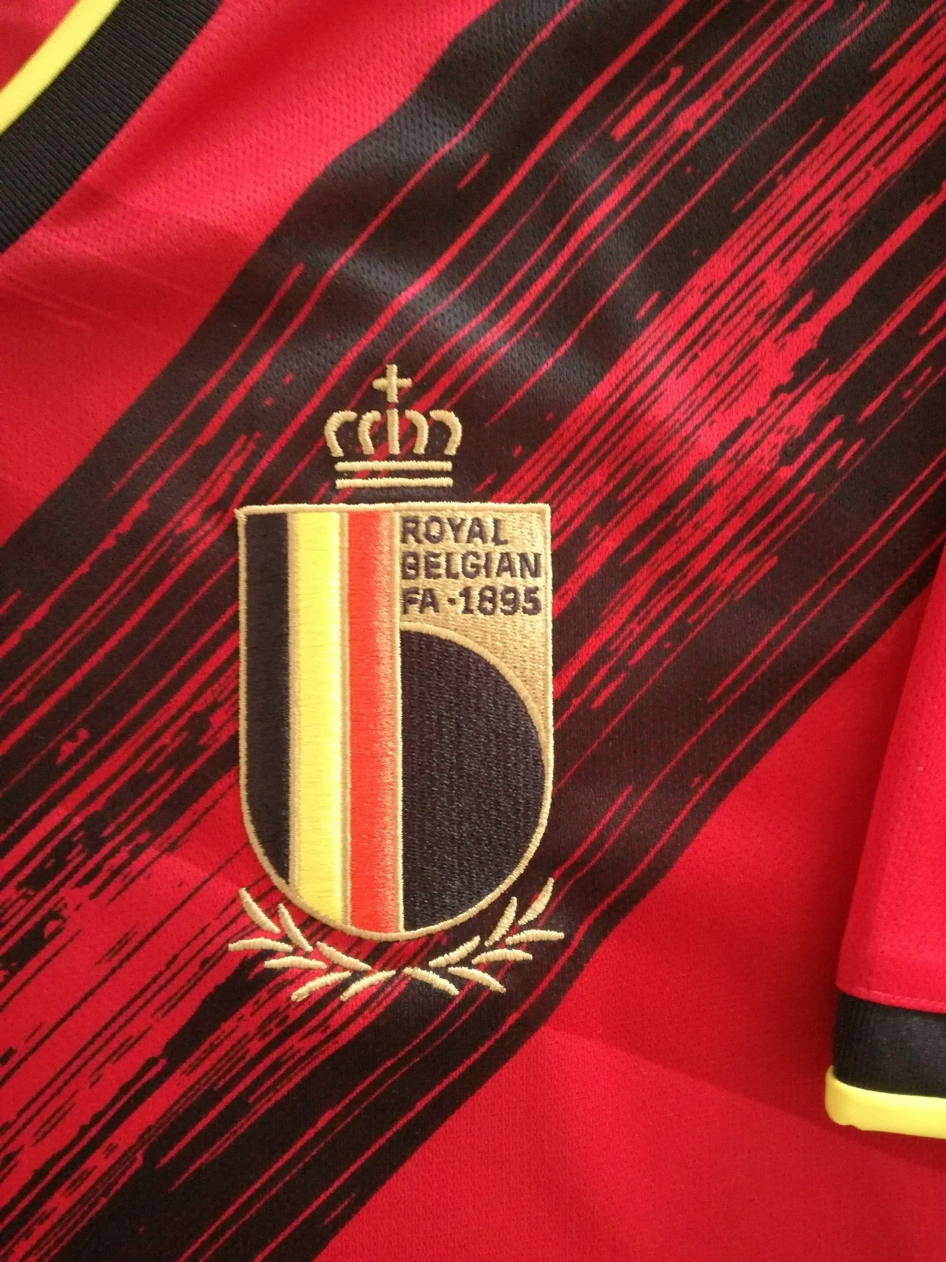2019/20 Belgium Home Football Shirt (L) *BNWT* - Image 4