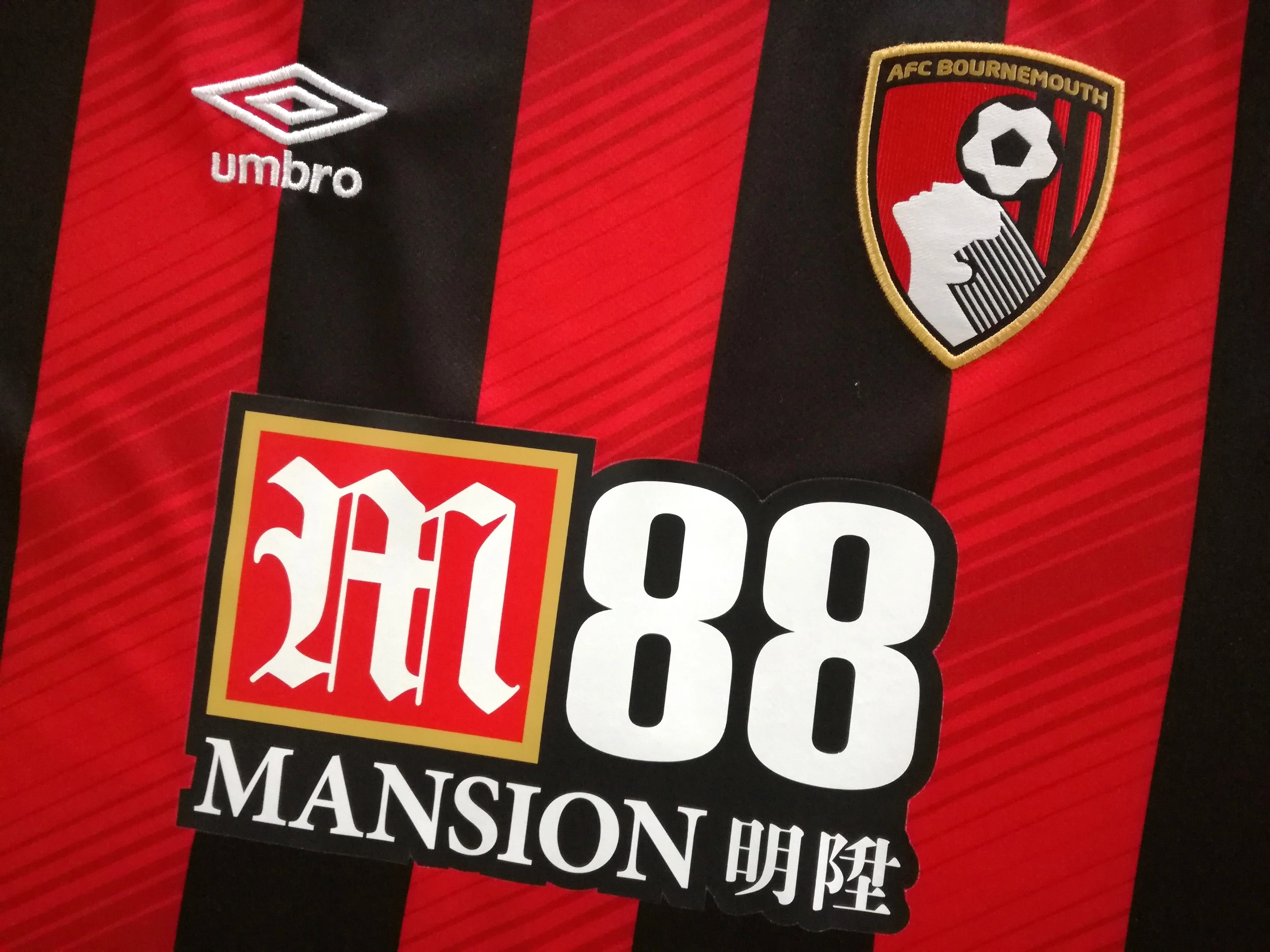 2019/20 Bournemouth Home Football Shirt (XL) - Image 3