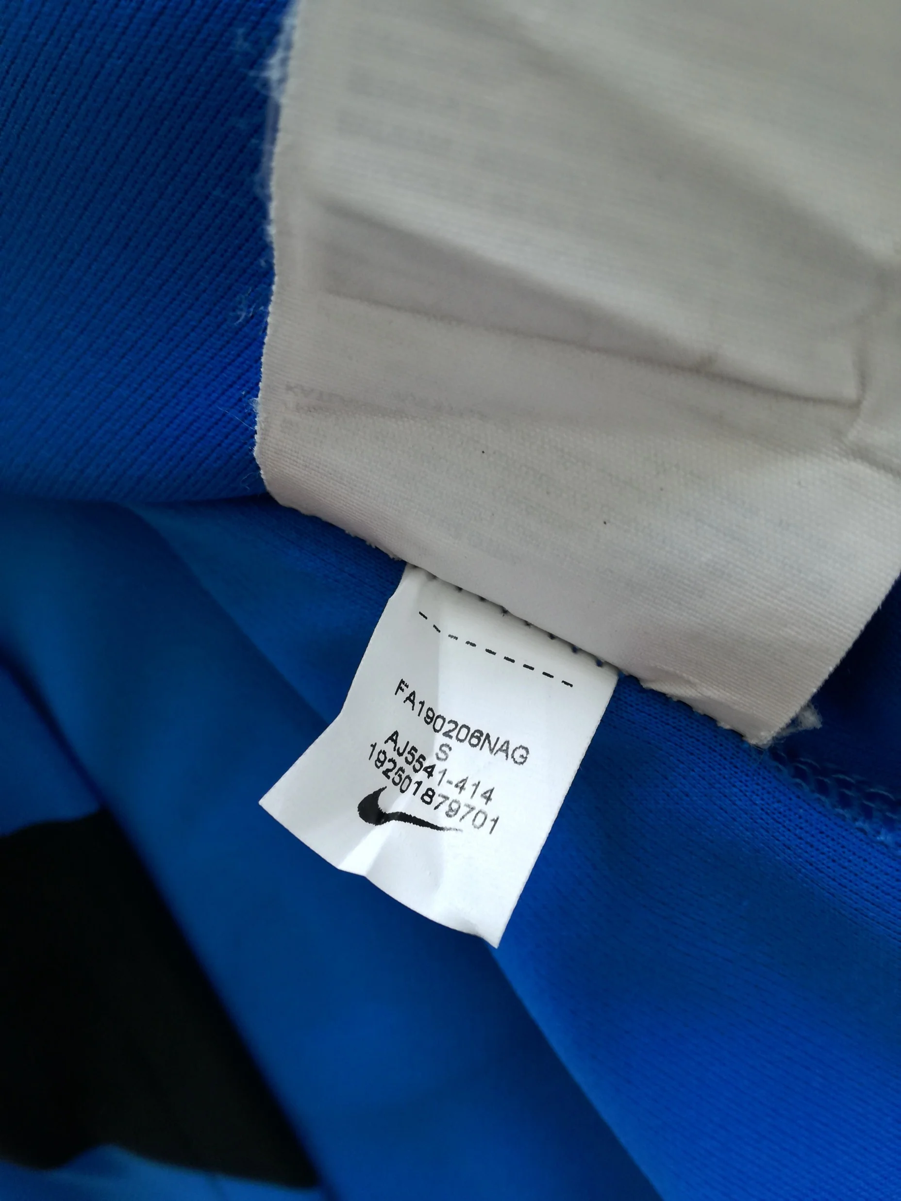 2019/20 Internazionale Home Football Shirt (S) - Image 7