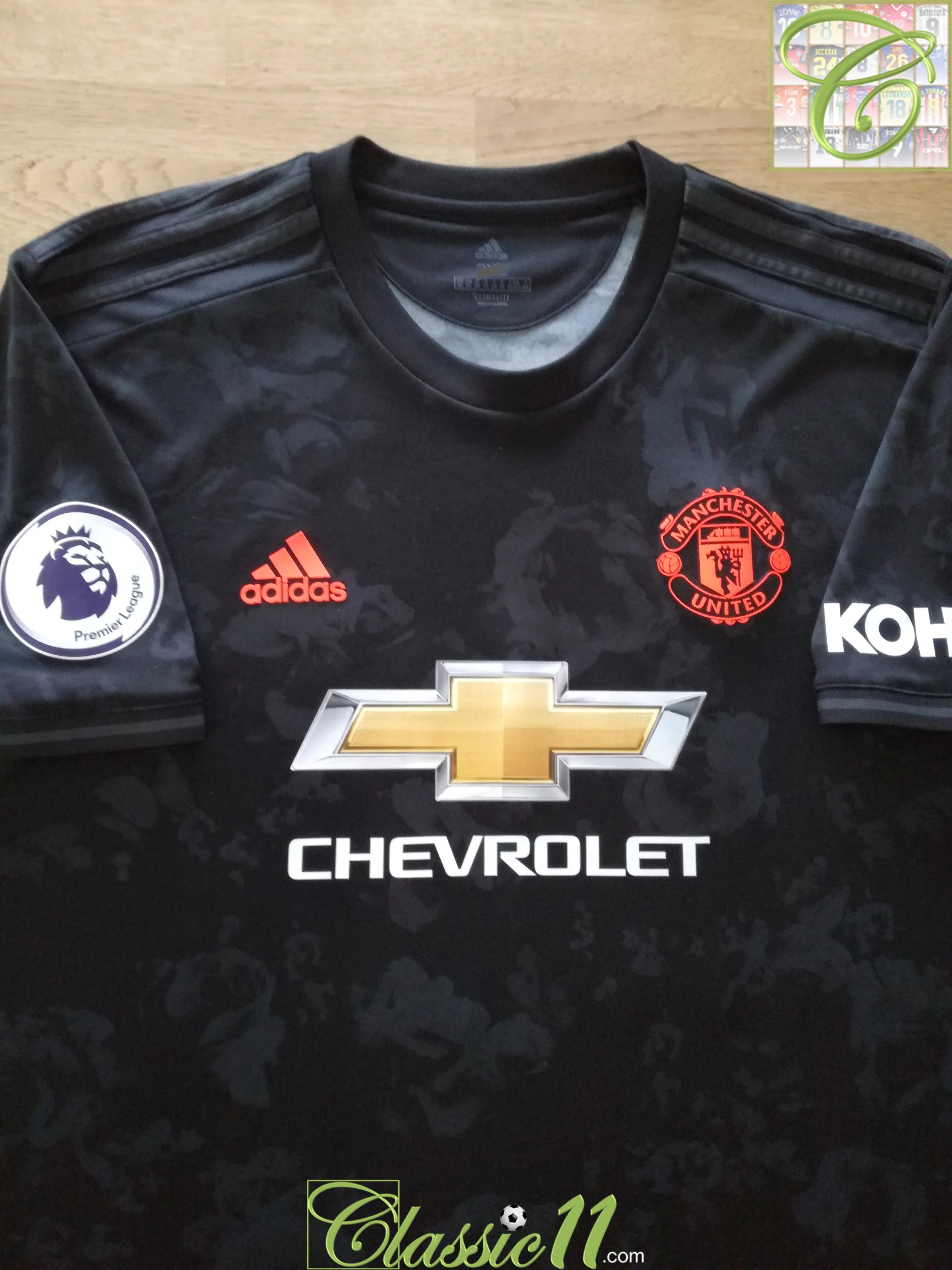 2019/20 Manchester United 3rd Premier League Football Shirt Wan-Bissaka #29 (XXL) - Image 2