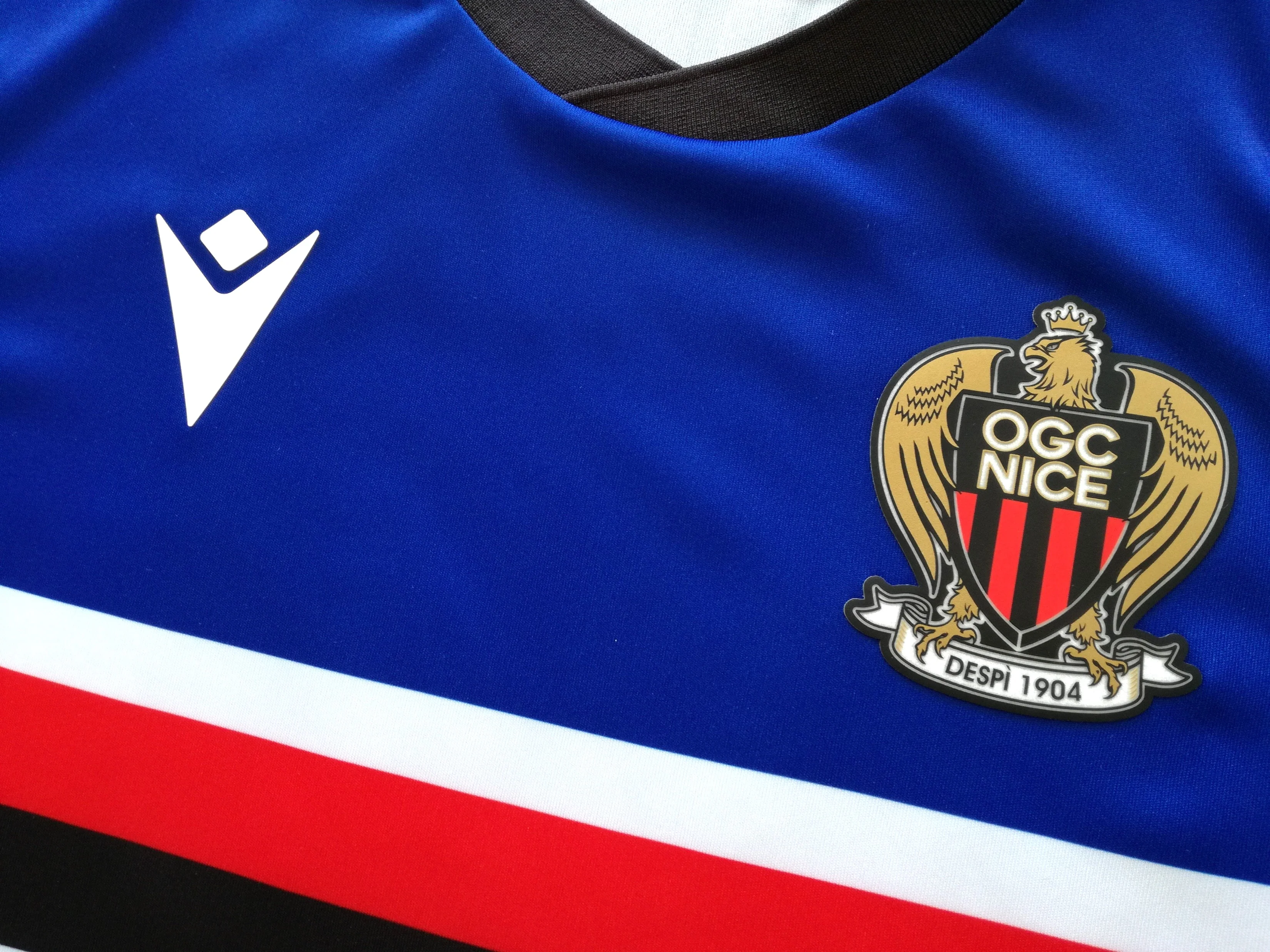 2019/20 Nice 3rd Football Shirt Thuram #19 (S) *BNWT* - Image 6