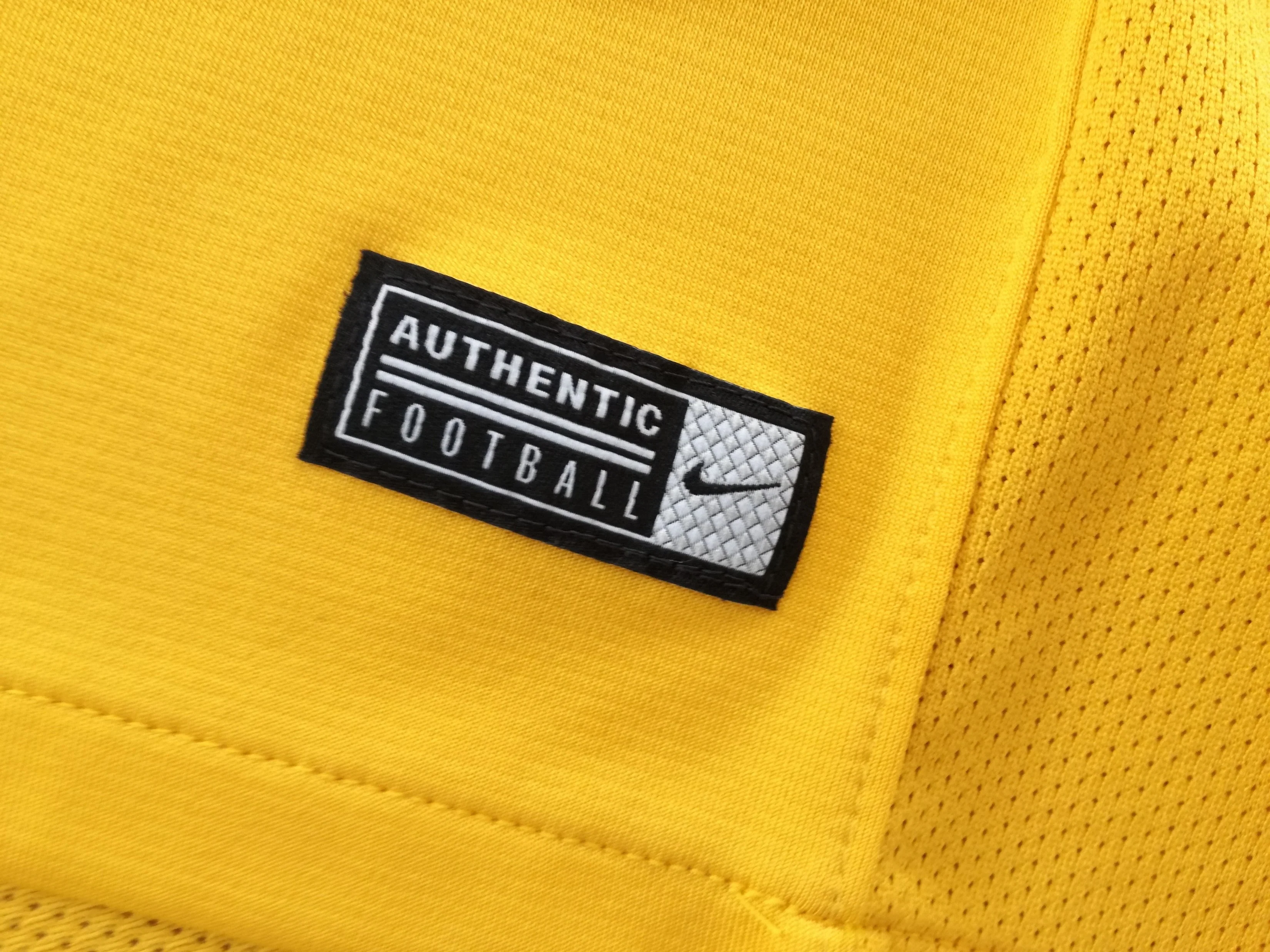 2019/20 Roma Football Training Shirt - Gold (S) - Image 4