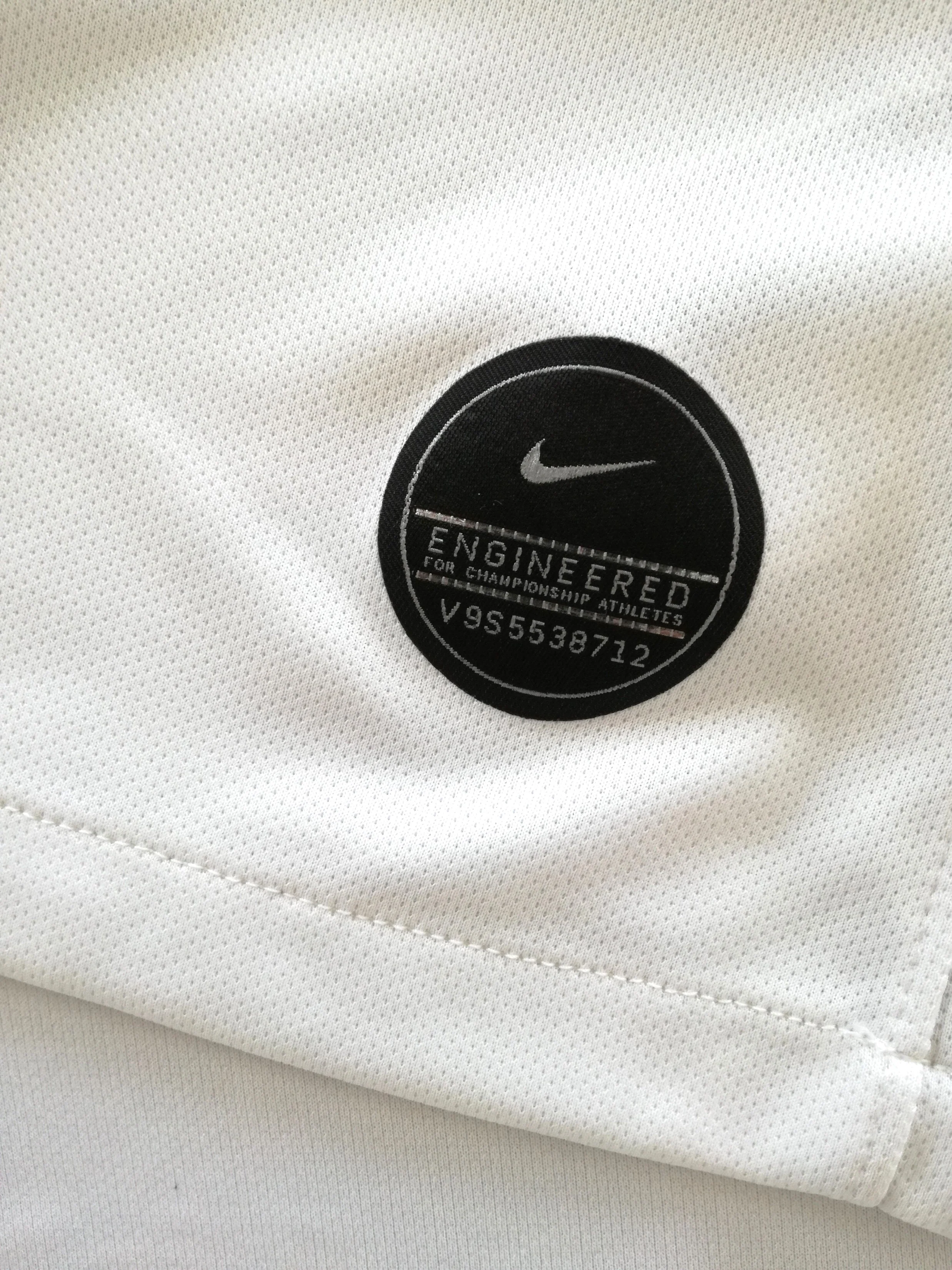 2019/20 Tottenham Home Premier League Football Shirt Kane #10 (S) - Image 8